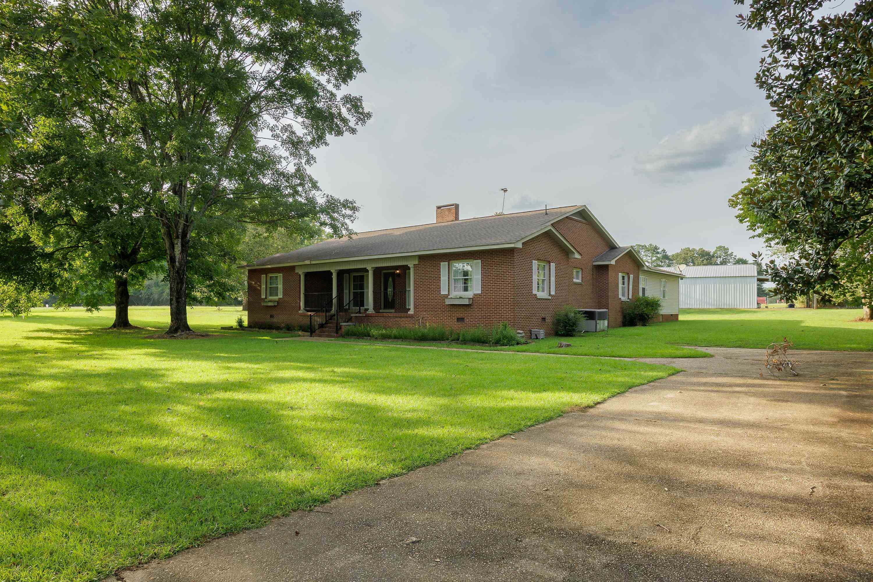210 15th Ave, Guin, AL 35563 — photo 3