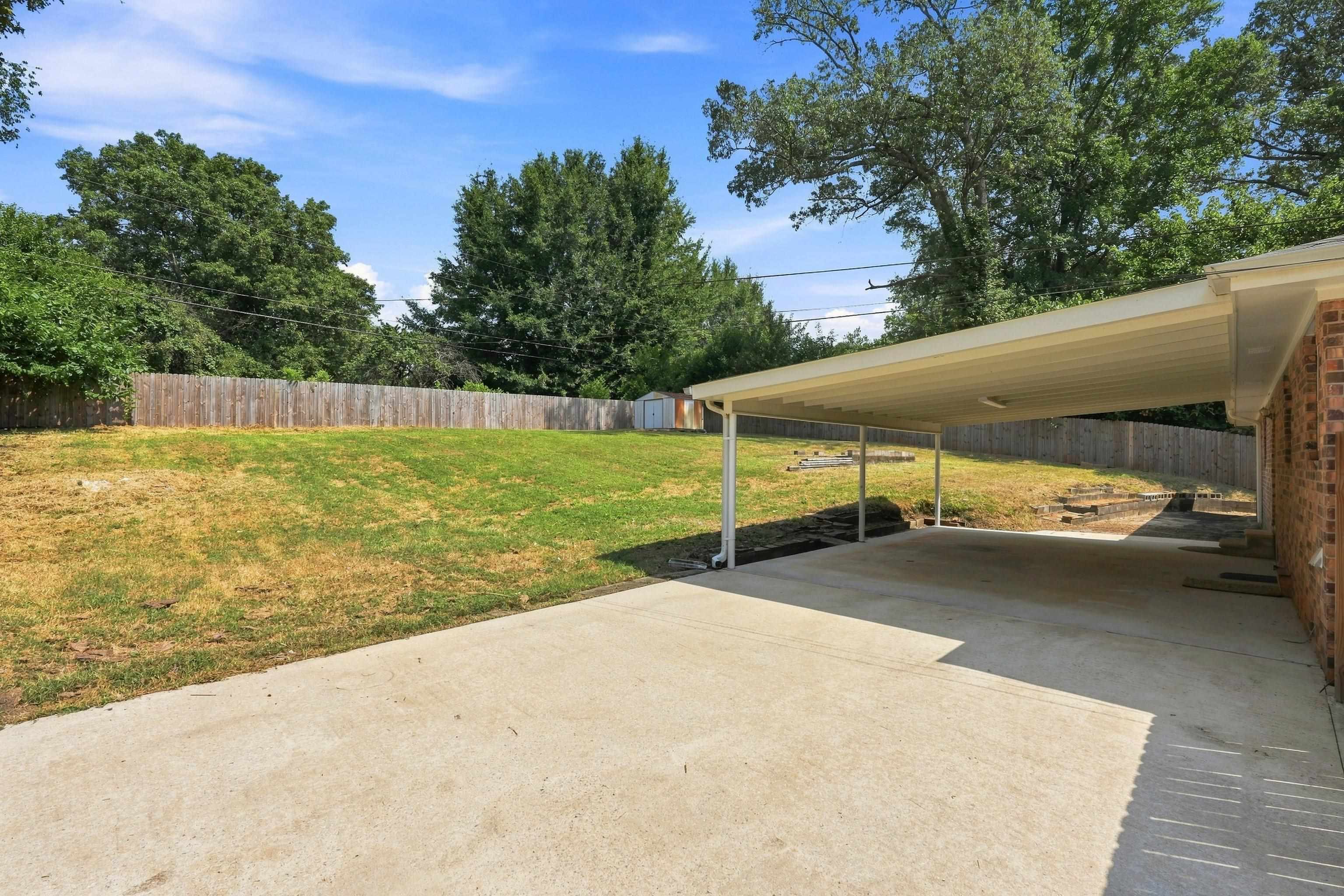 725 Dearborn St, Muscle Shoals, AL 35661 — photo 4
