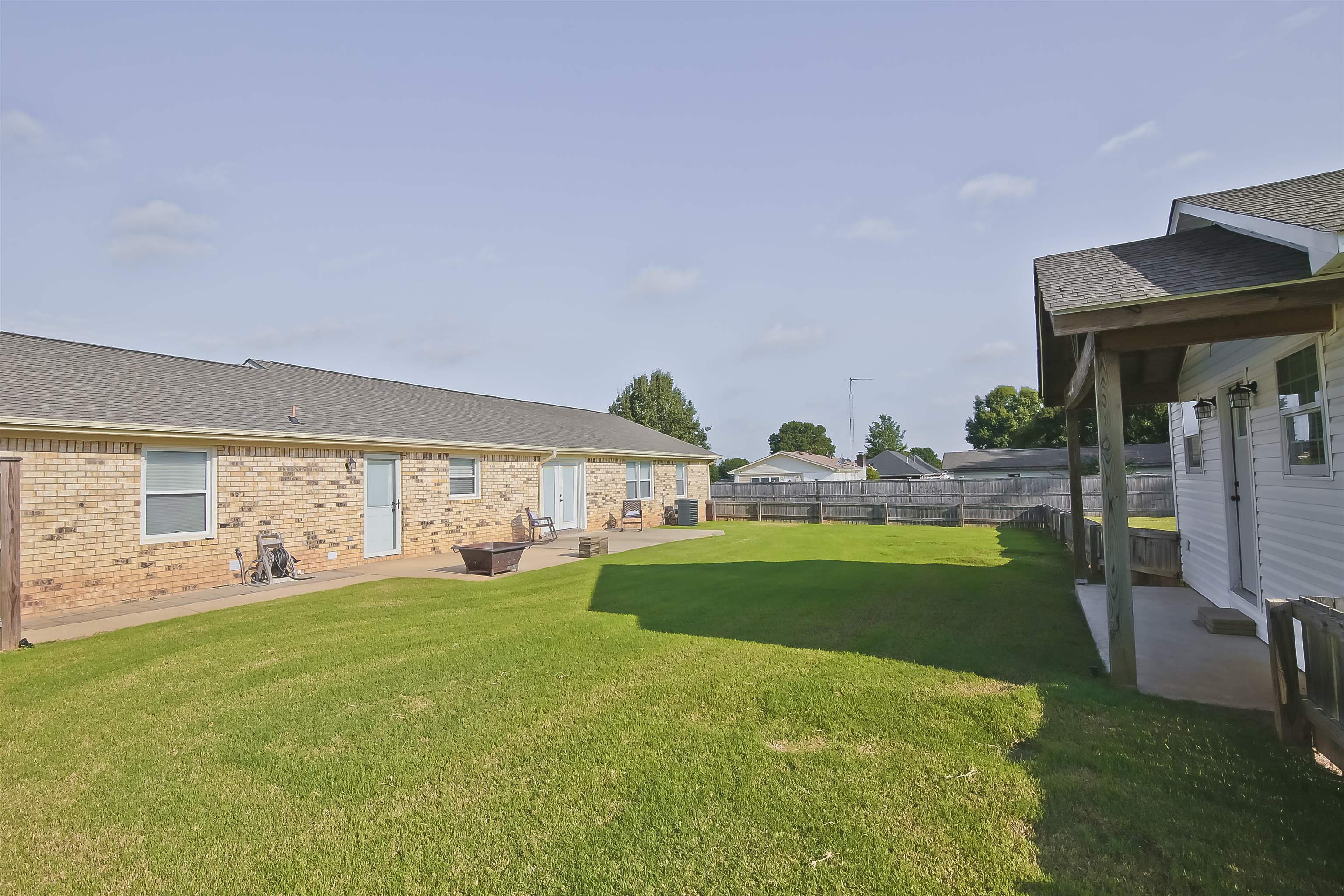 660 Blake Dr, Tuscumbia, AL 35674 — photo 4