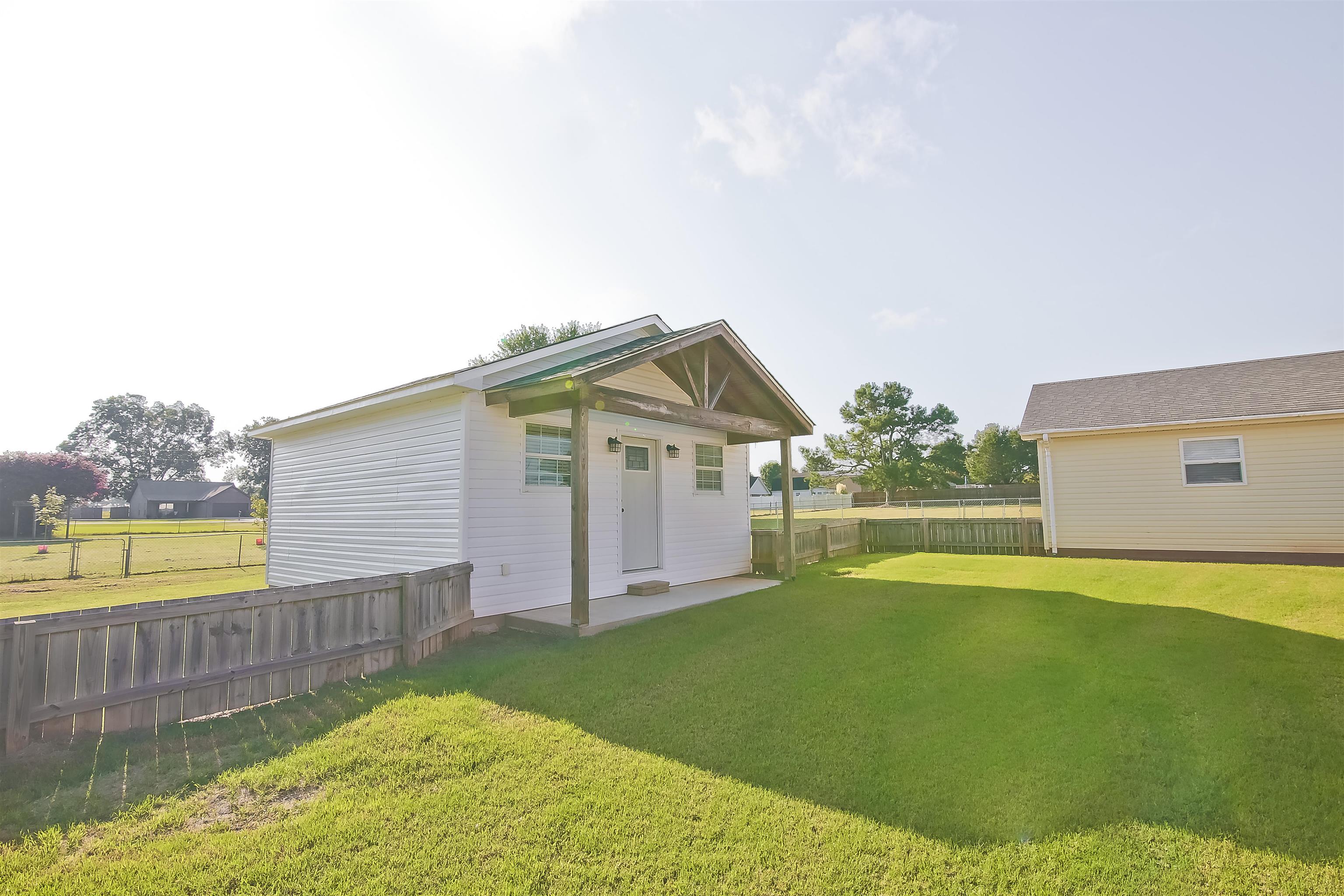 660 Blake Dr, Tuscumbia, AL 35674 — photo 7