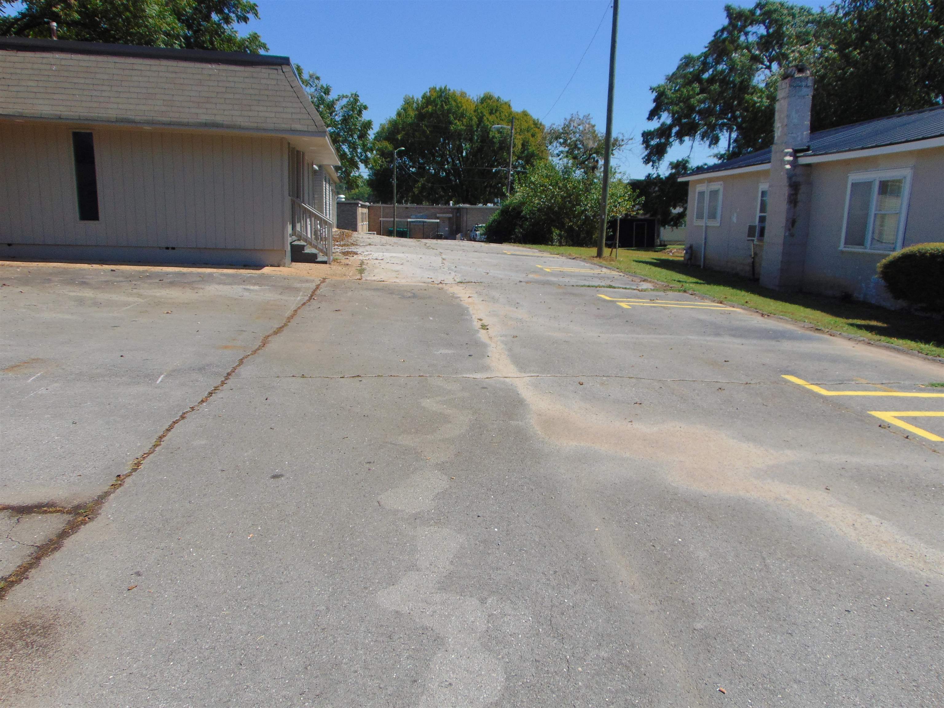 4008 Hatch Blvd, Sheffield, AL 35660 — photo 8