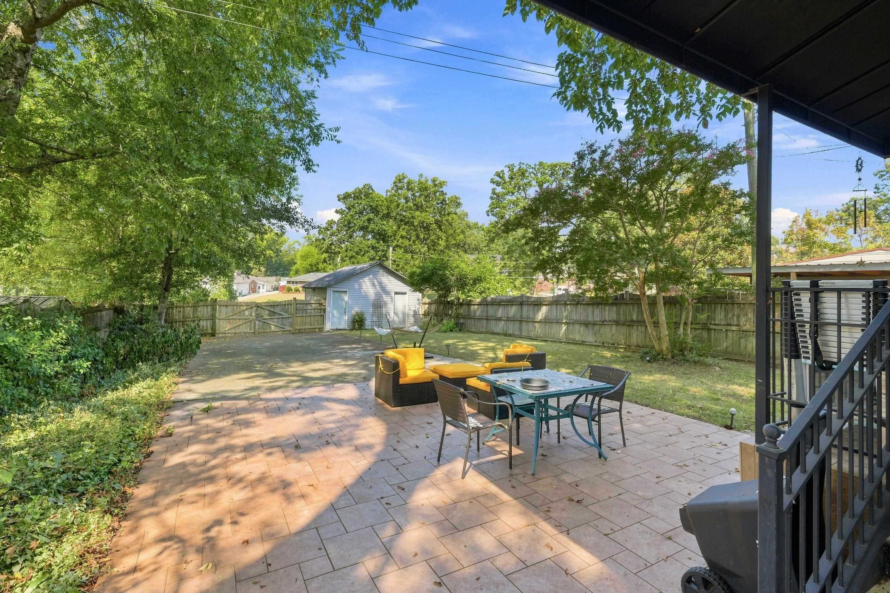 105 Mabel Ave, Sheffield, AL 35660 — photo 9