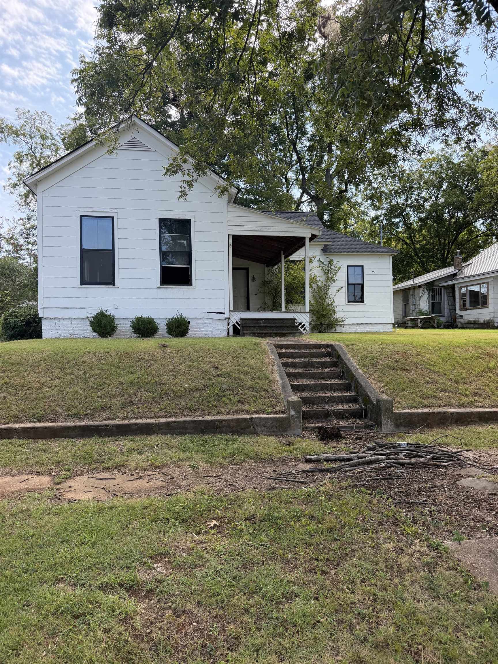510 N Atlanta Ave, Sheffield, AL 35660 — photo 1