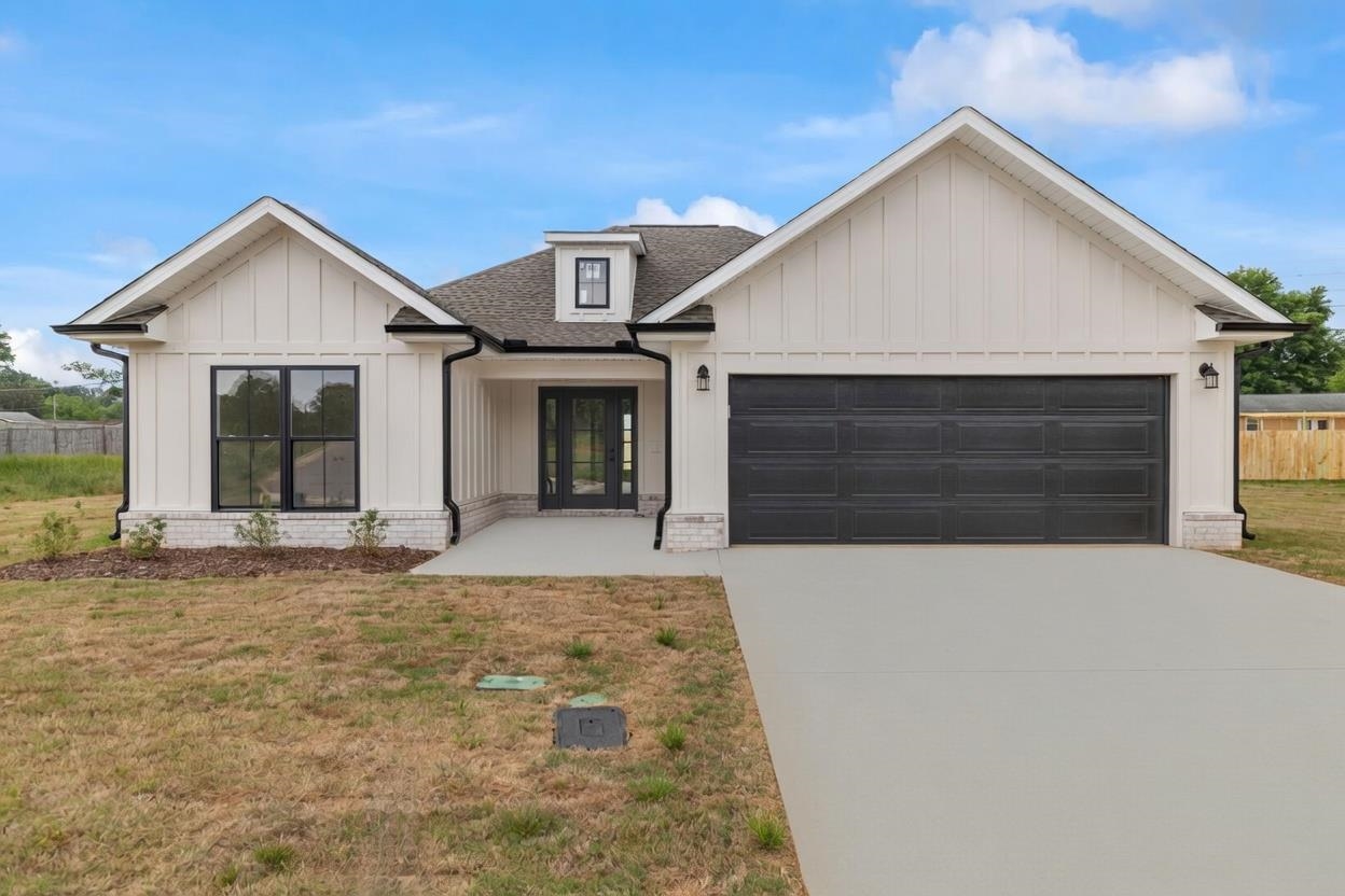 275 Knight Dr, Tuscumbia, AL 35674 — photo 1