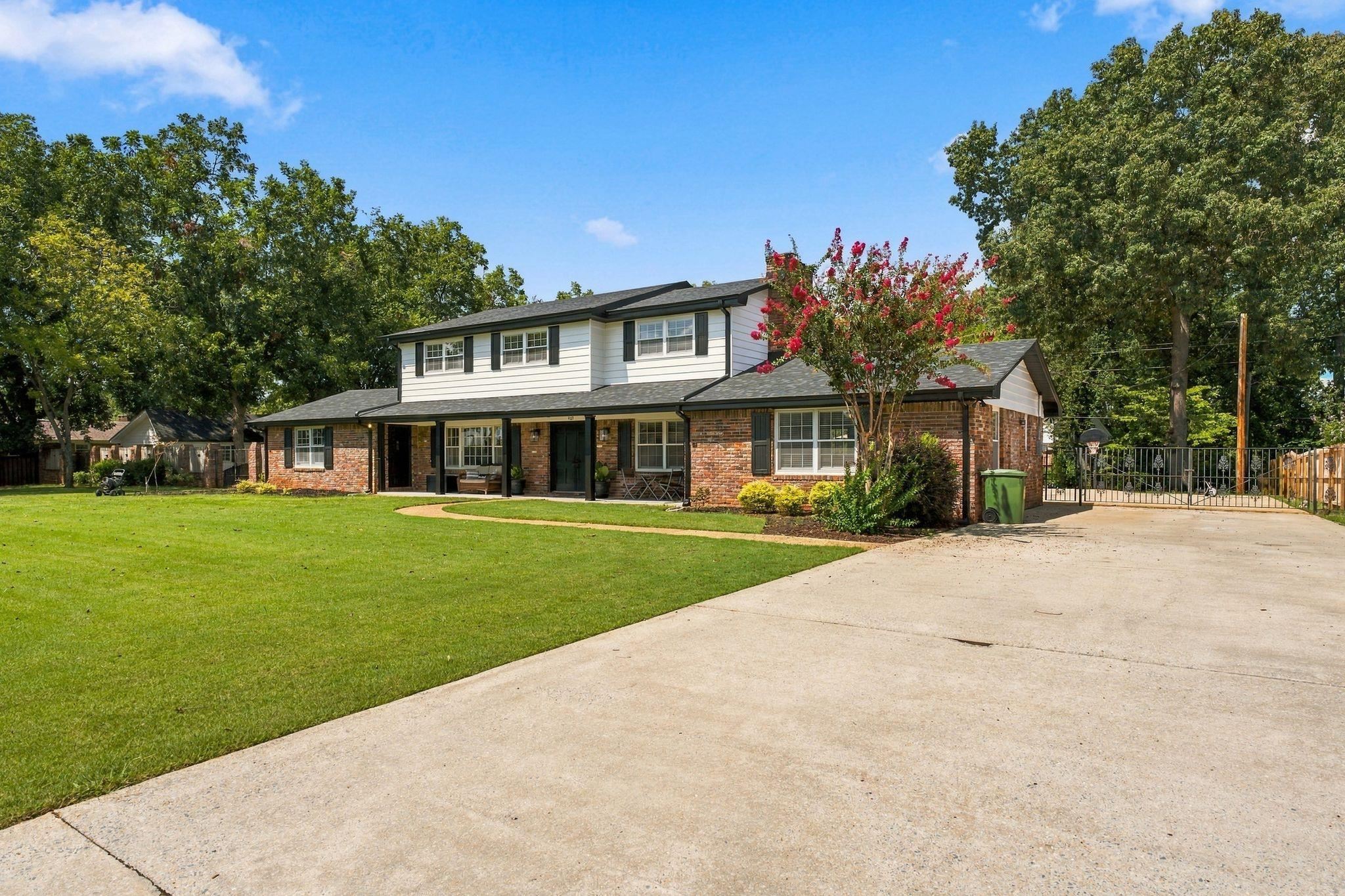903 Dearborn St, Muscle Shoals, AL 35661 — photo 2