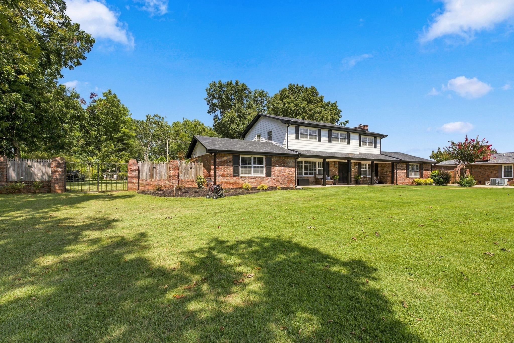 903 Dearborn St, Muscle Shoals, AL 35661 — photo 3