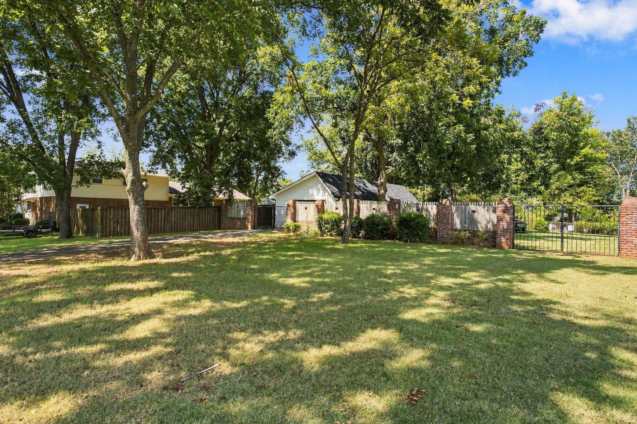 903 Dearborn St, Muscle Shoals, AL 35661 — photo 4
