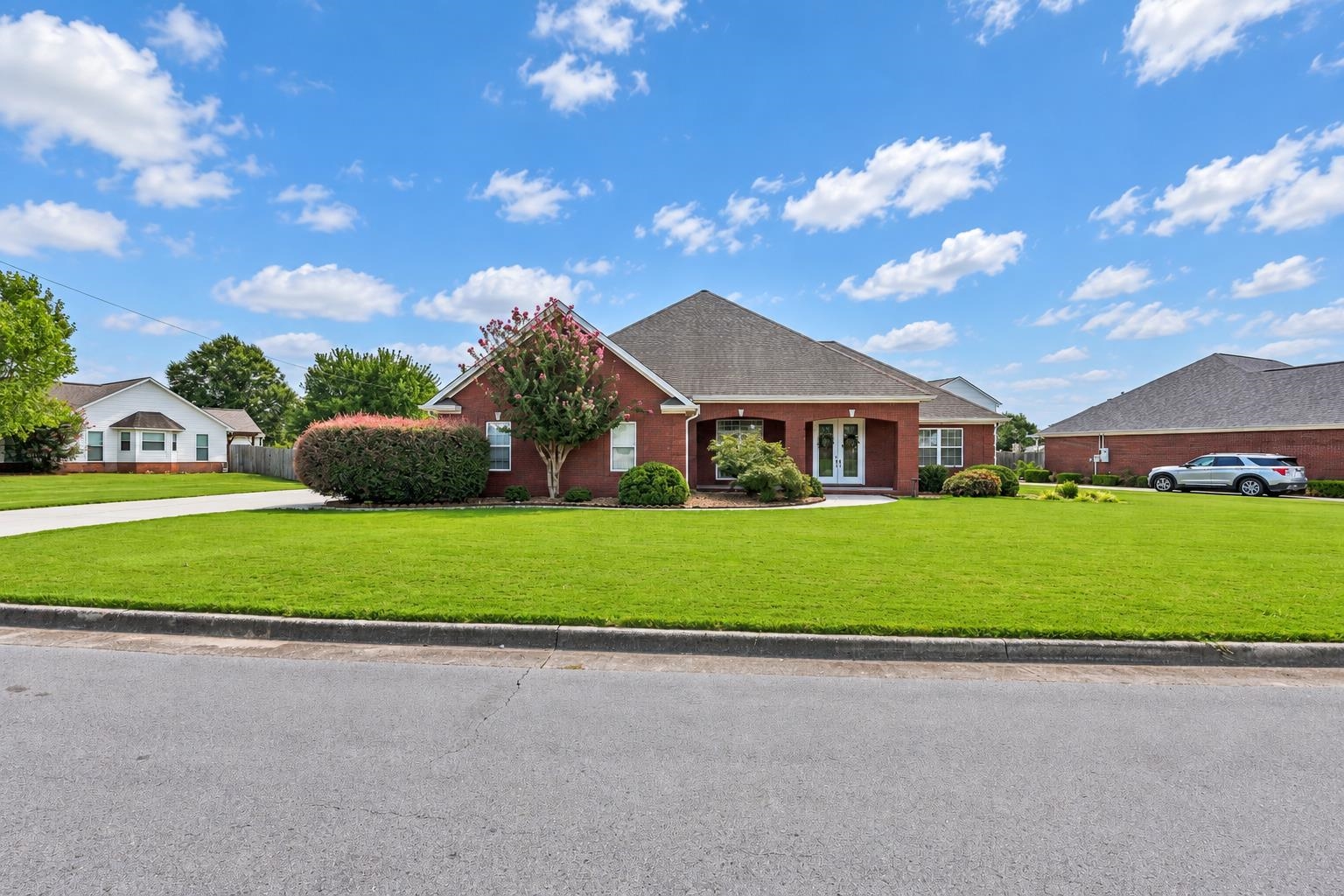 222 Mary Ellen Dr, Muscle Shoals, AL 35661 — photo 2