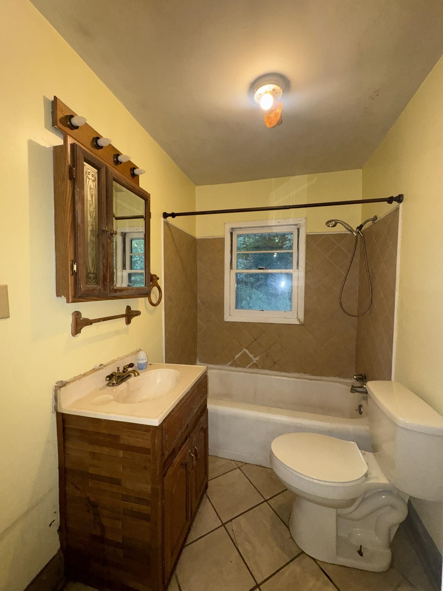1217 Gayle St, Tuscumbia, AL 35674 — photo 12