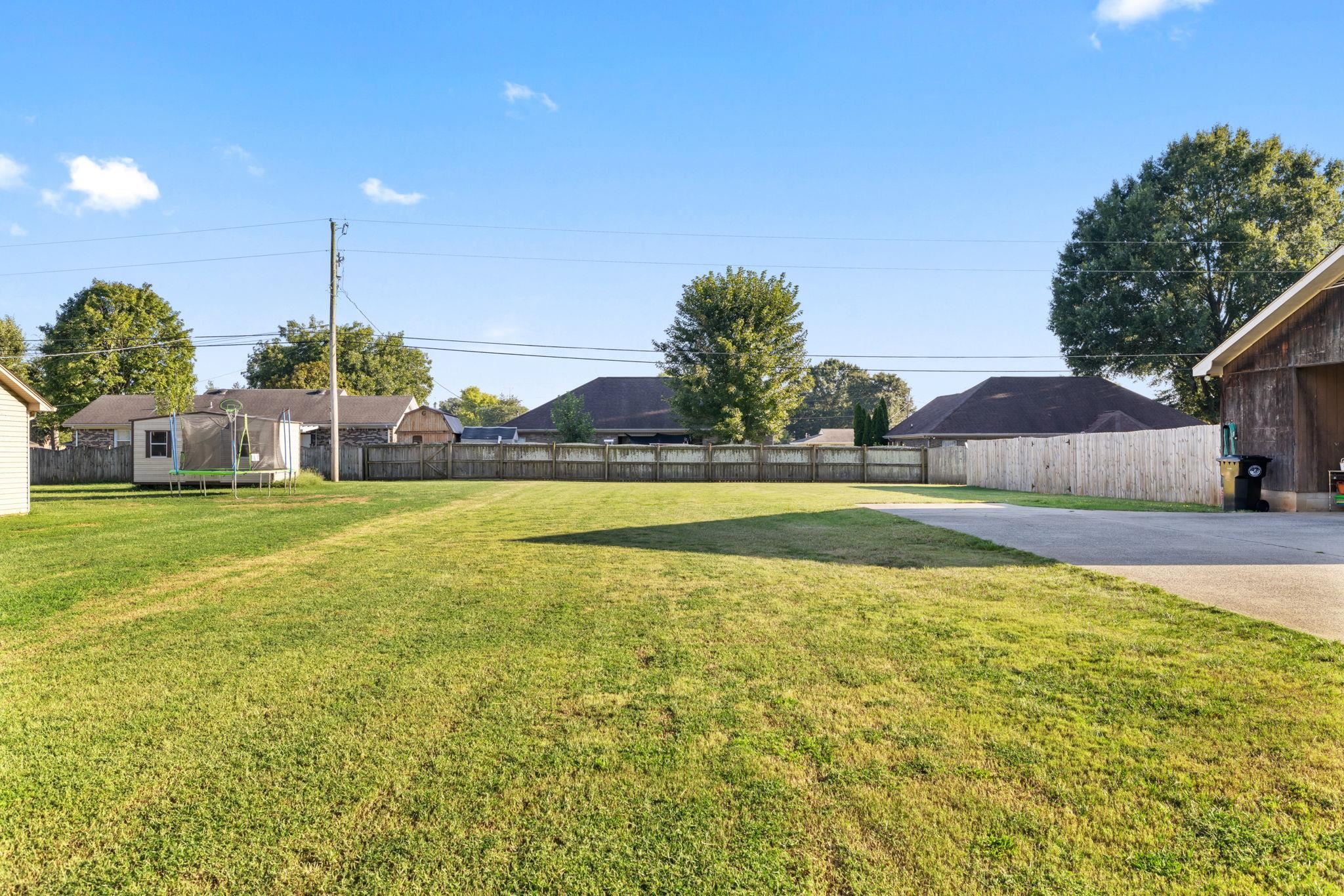 1010 Grand Ave, Muscle Shoals, AL 35661 — photo 4