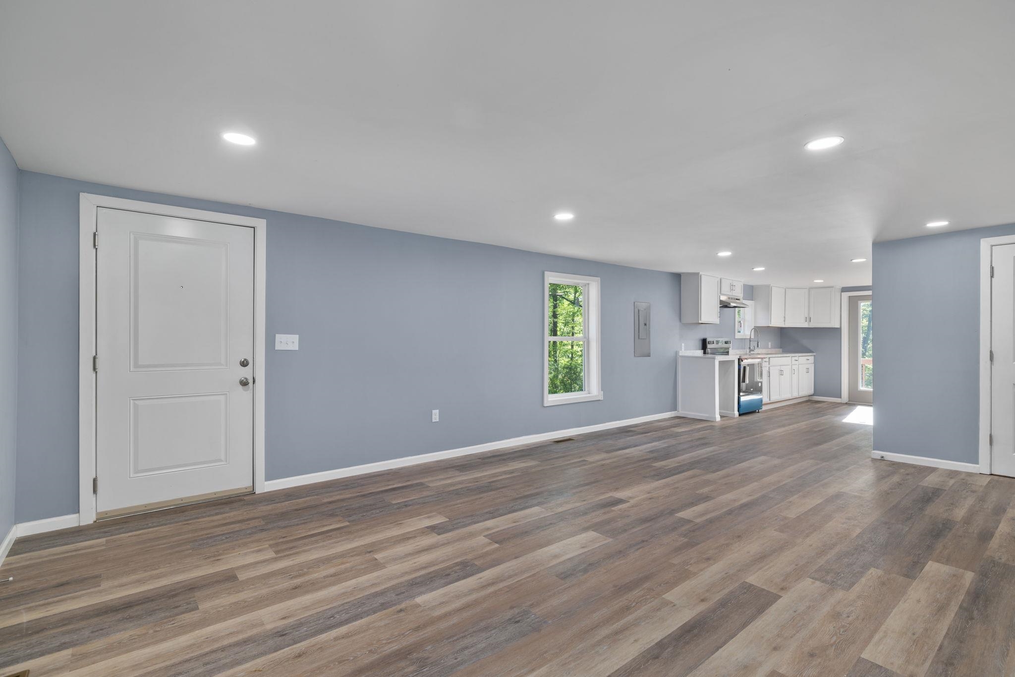 1540 Woodmont Dr, Tuscumbia, AL 35674 — photo 5