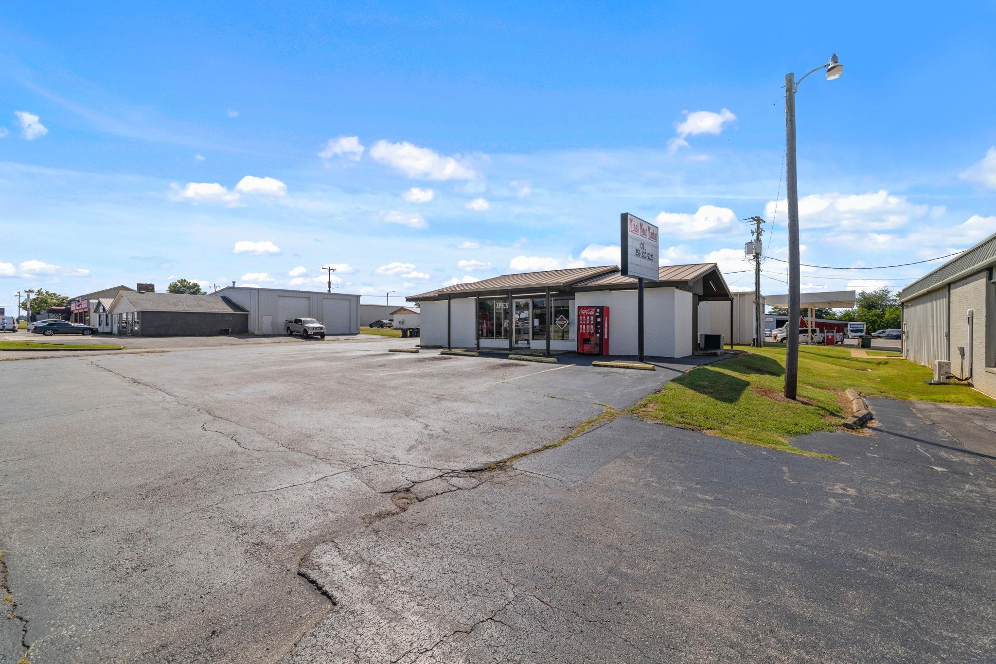 1012 Avalon Ave, Muscle Shoals, AL 35661 — photo 3