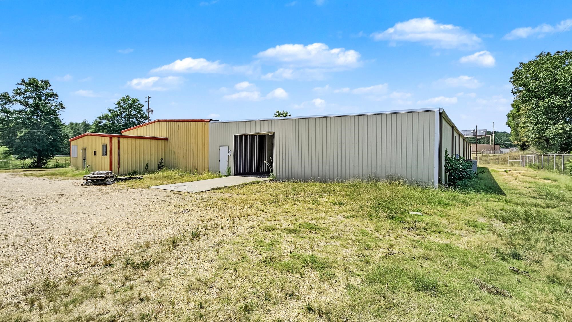 180 Cambridge Dr