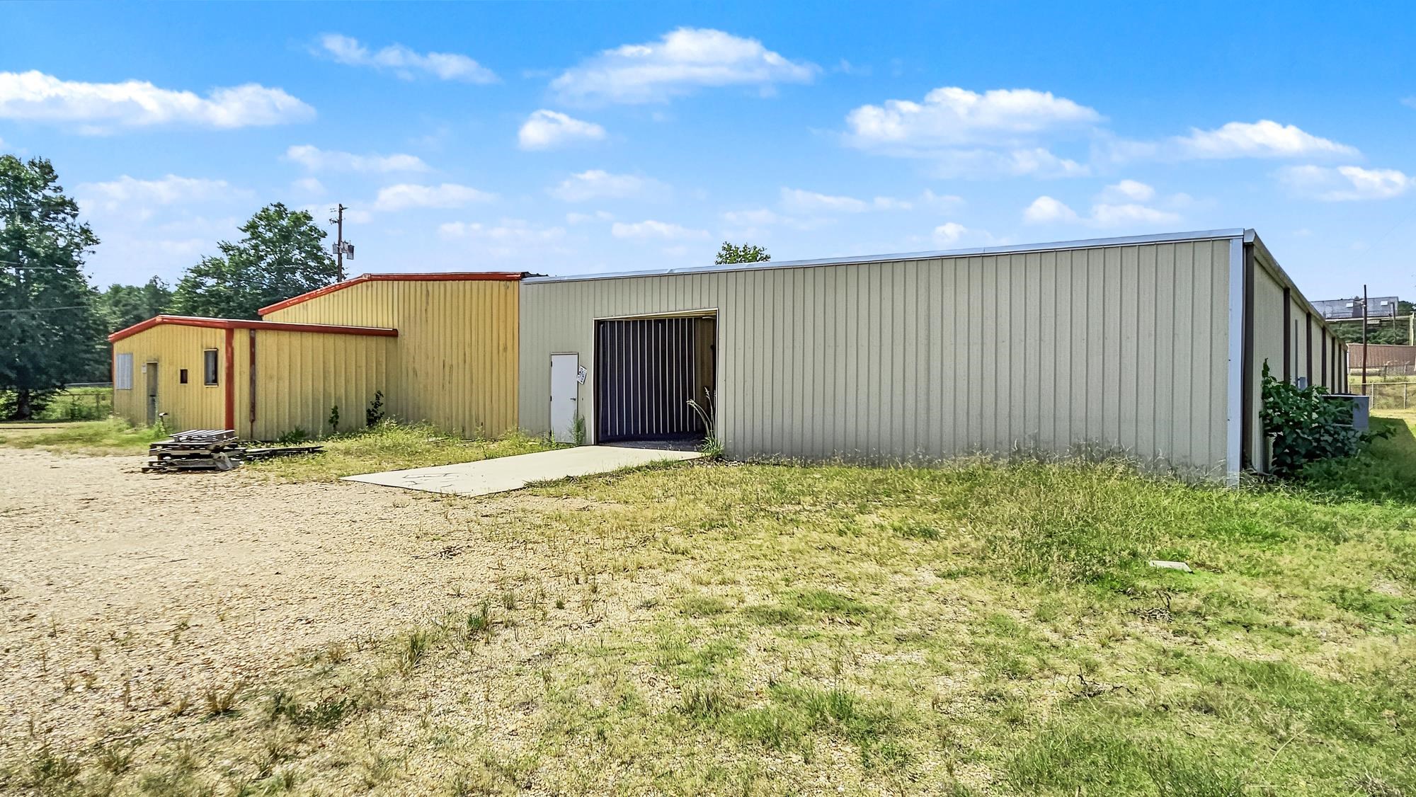 180 Cambridge Dr