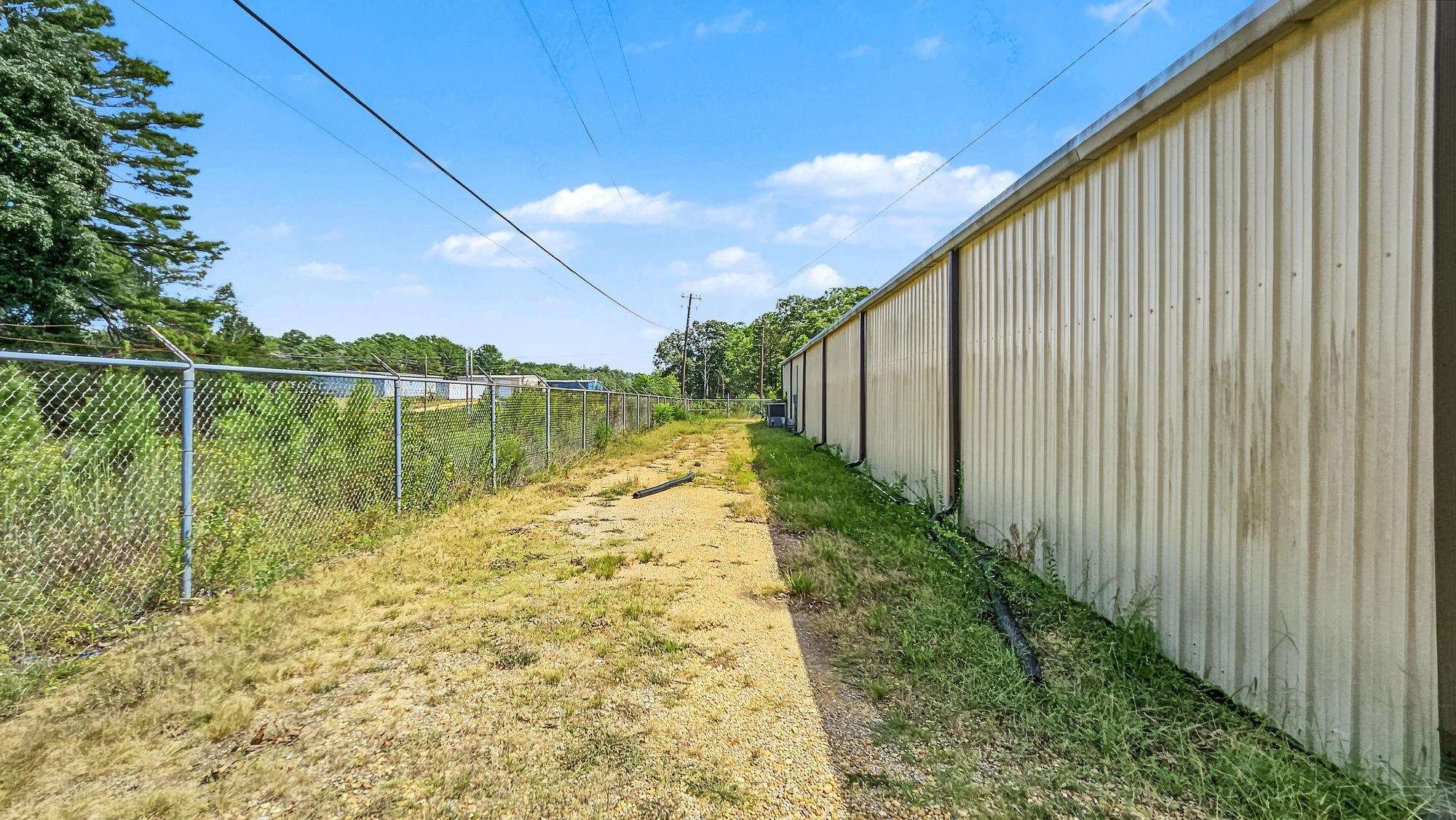 180 Cambridge Dr
