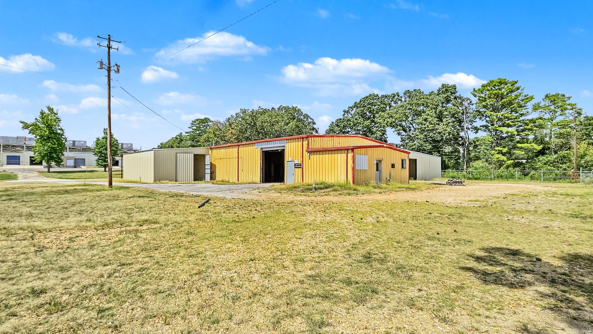 180 Cambridge Dr