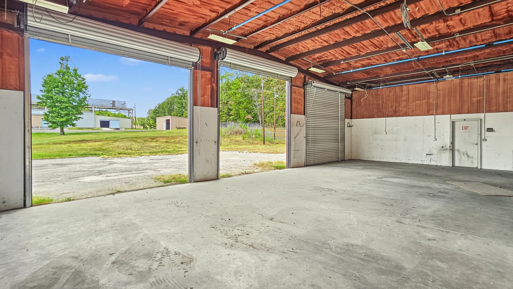 180 Cambridge Dr