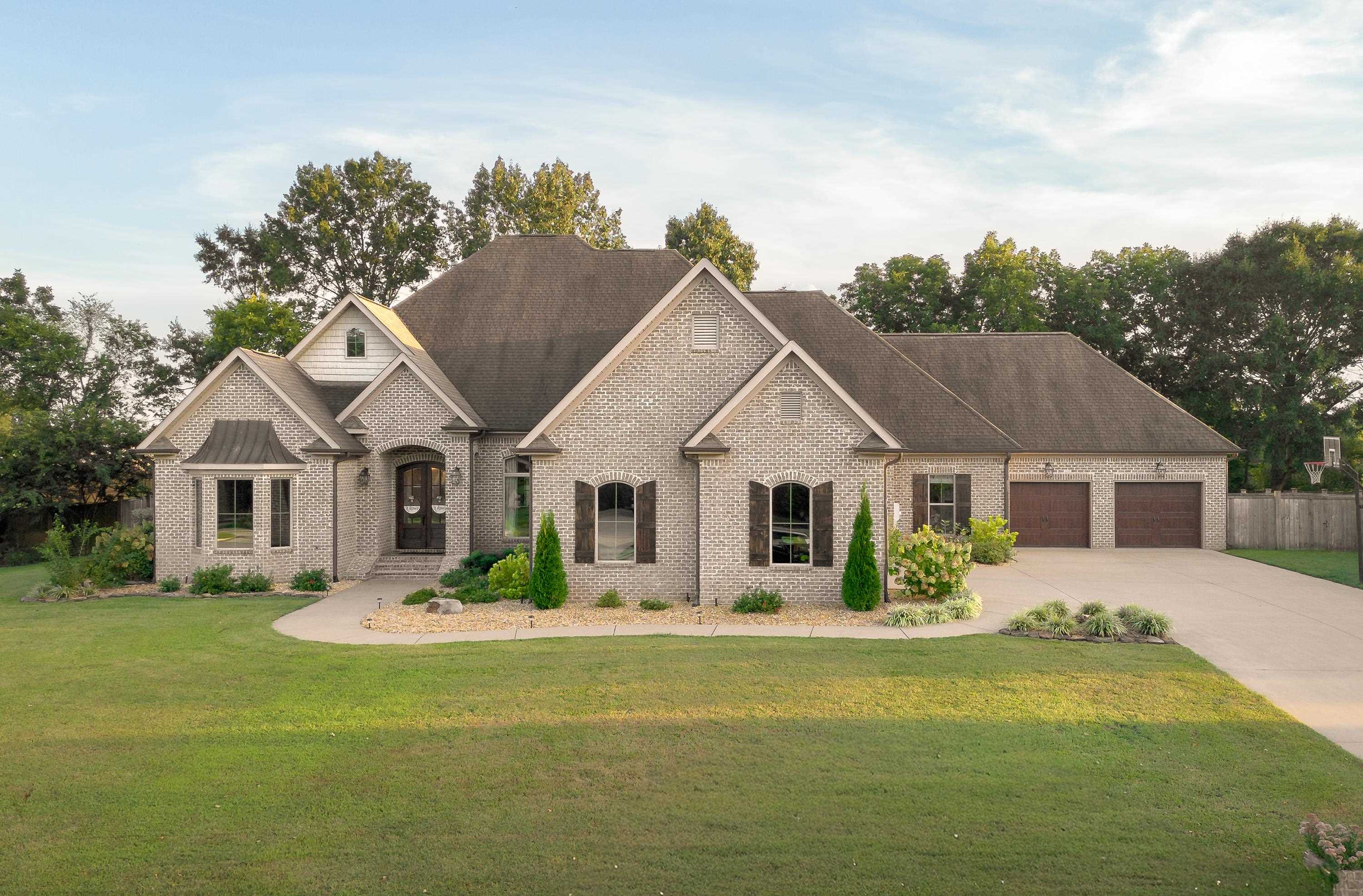 113 Dalton Ln, Tuscumbia, AL 35674 — photo 1
