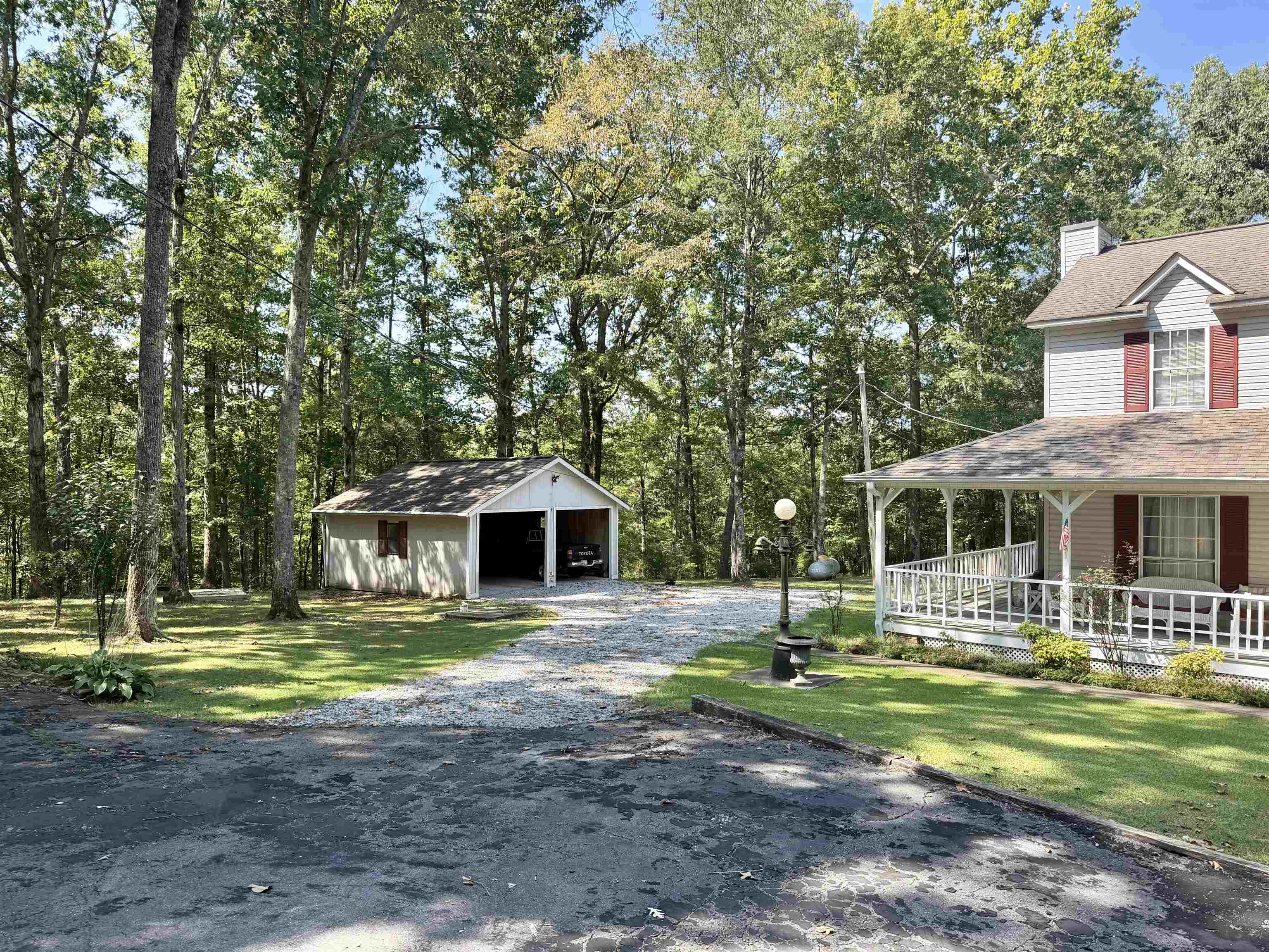 1695 State Line Rd, Cherokee, AL 35616 — photo 2