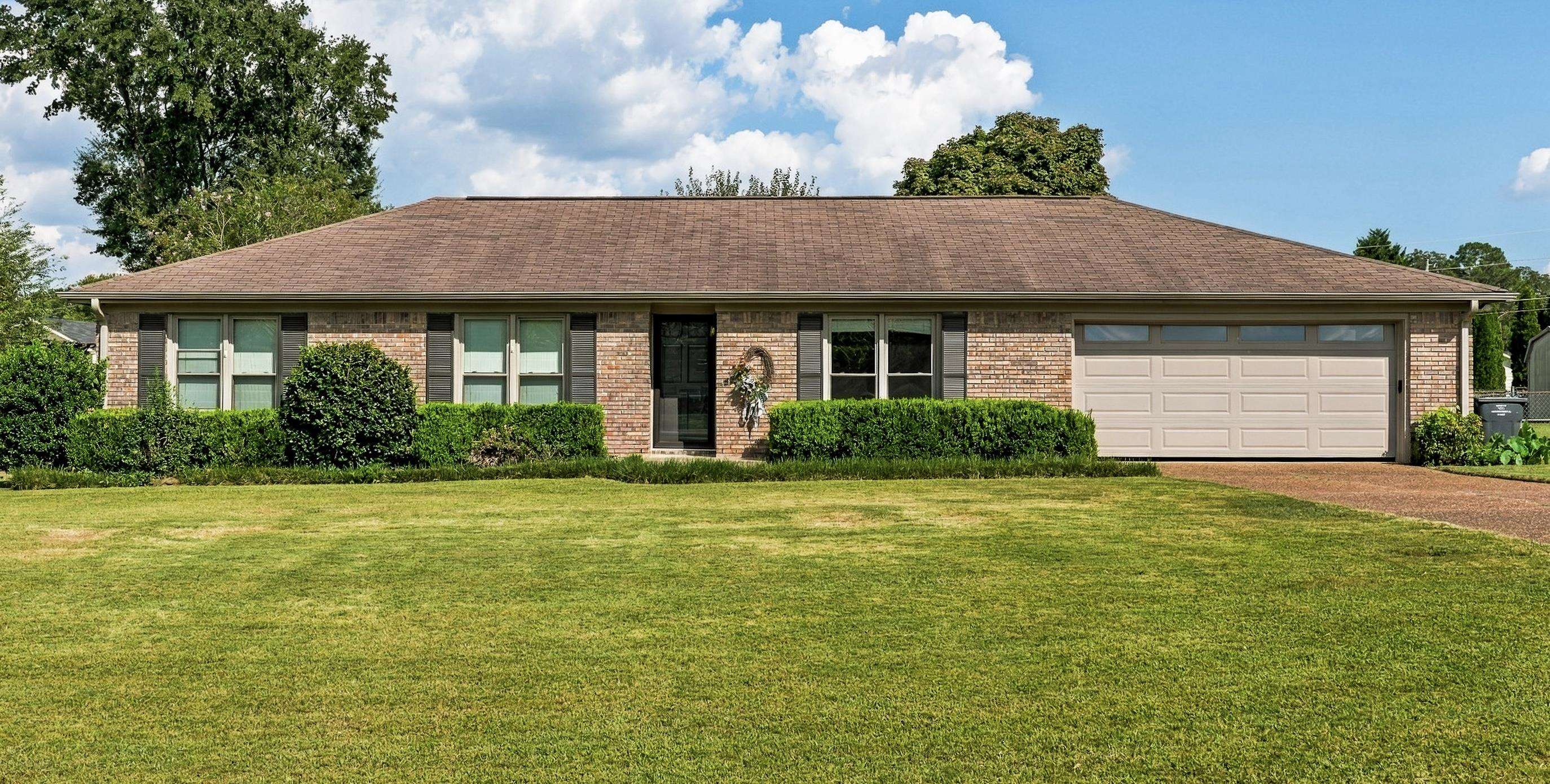 206 Mary Lee Dr, Florence, AL 35634 — photo 1