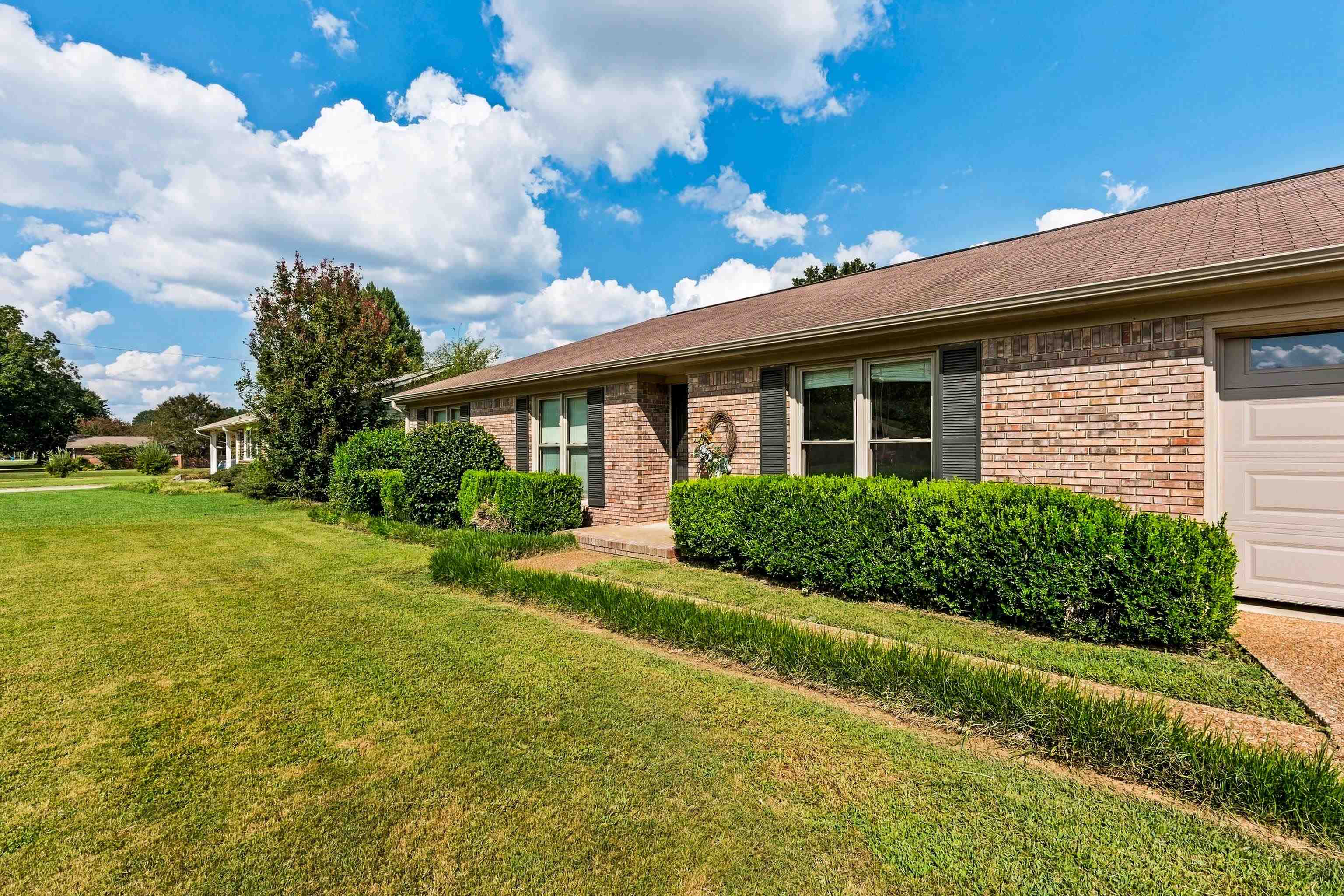 206 Mary Lee Dr, Florence, AL 35634 — photo 2
