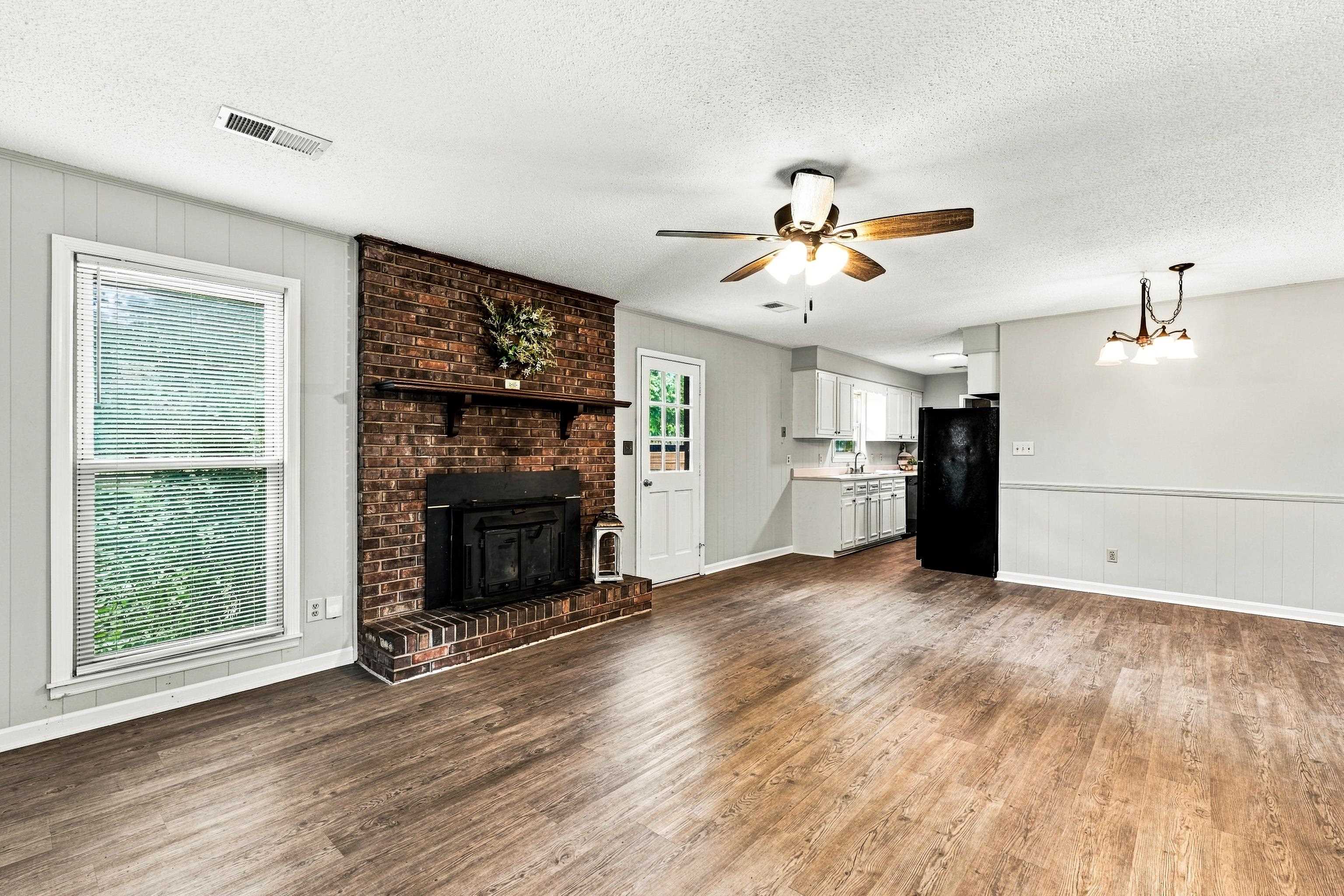 206 Mary Lee Dr, Florence, AL 35634 — photo 6