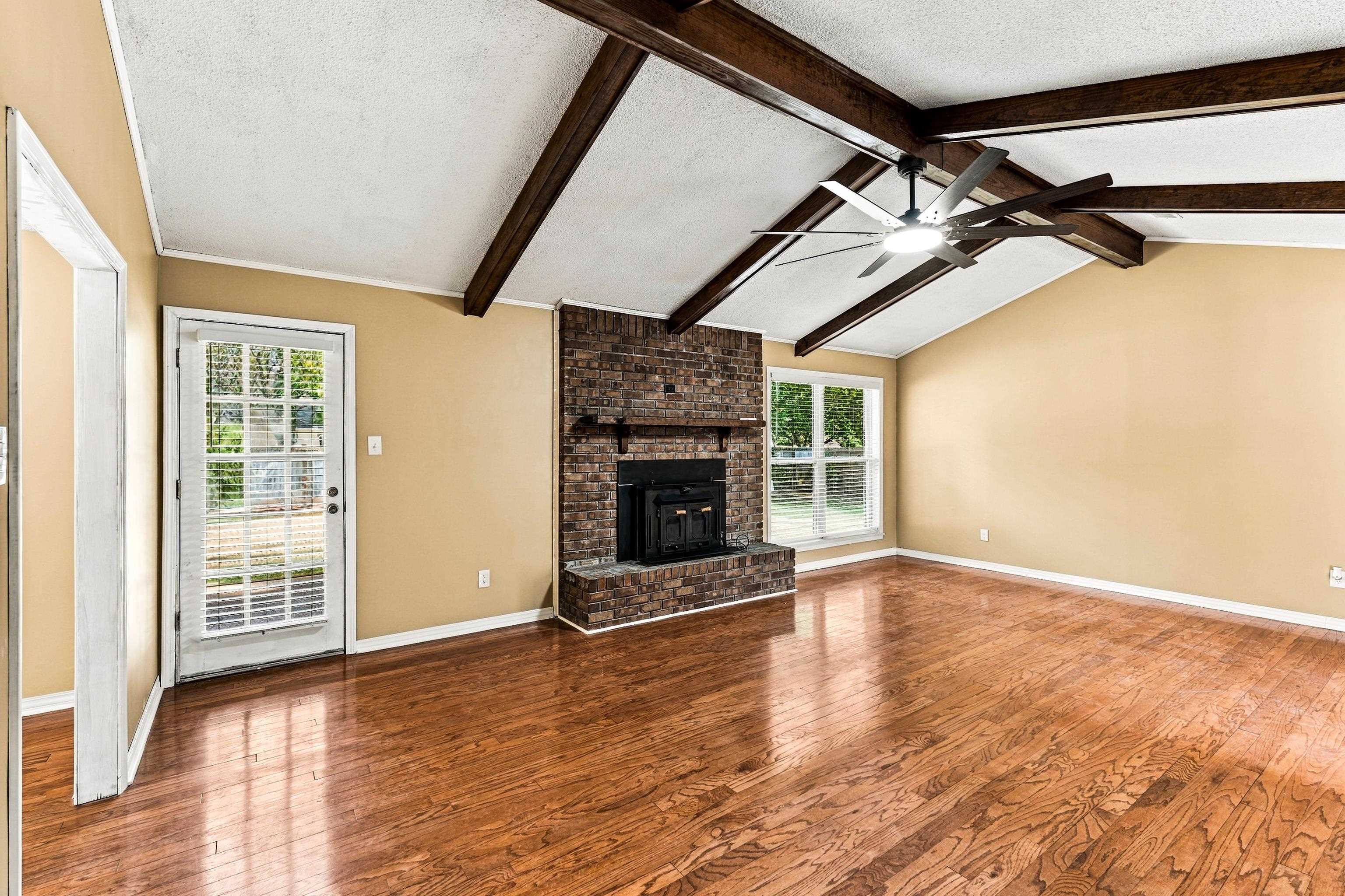 118 W Oak Hill Dr, Florence, AL 35633 — photo 8