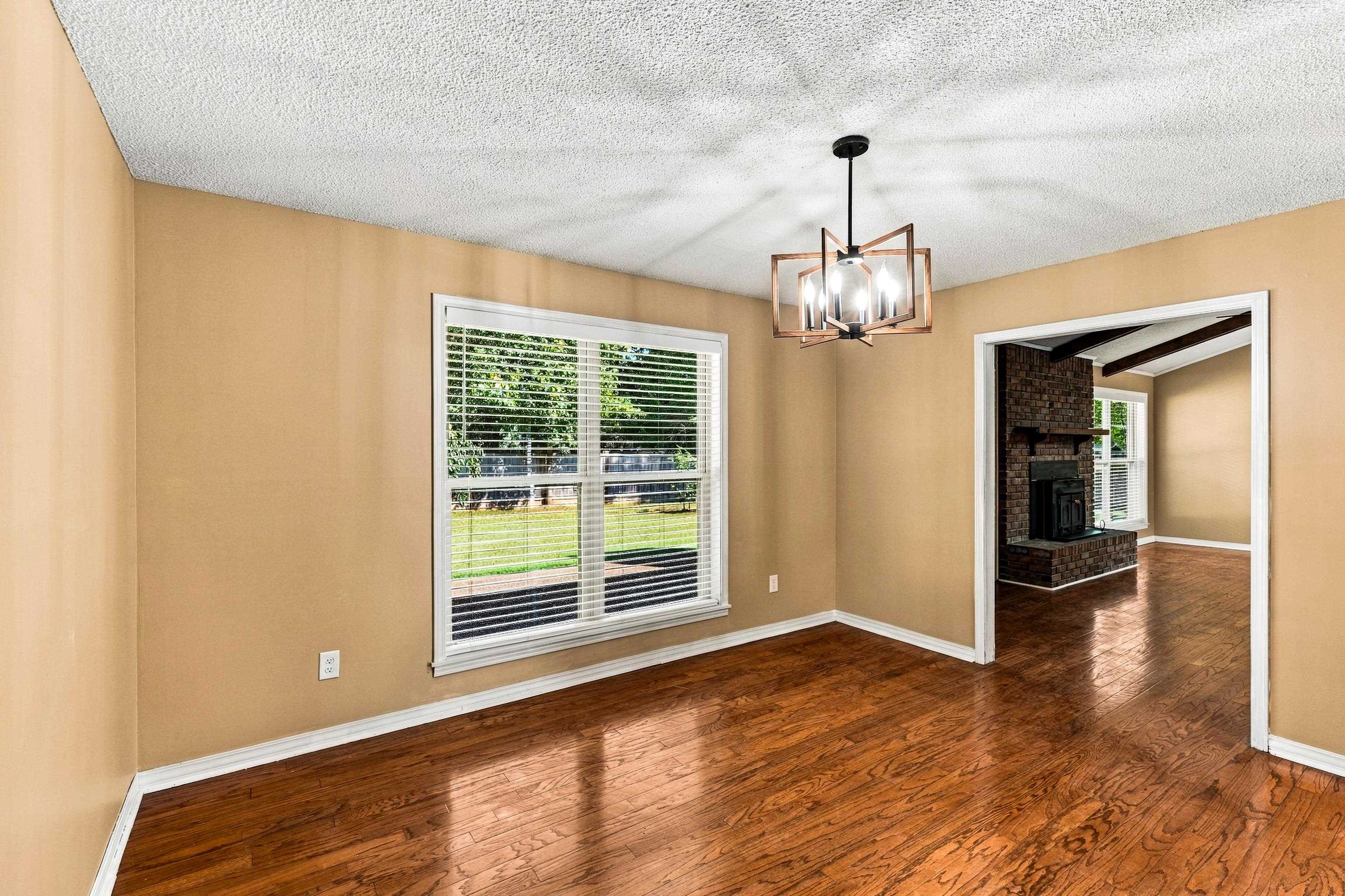 118 W Oak Hill Dr, Florence, AL 35633 — photo 10