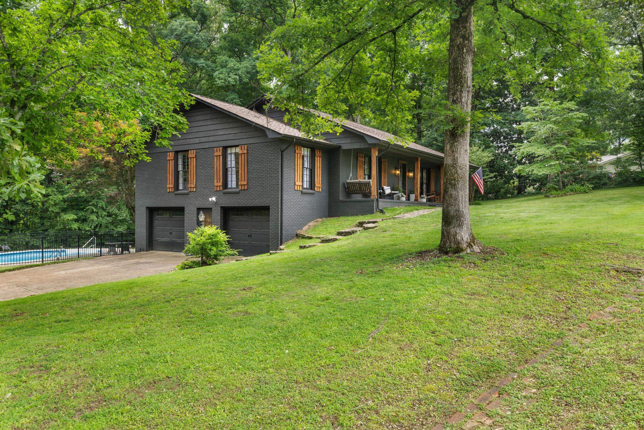 130 Bradford St, Florence, AL 35633 — photo 4
