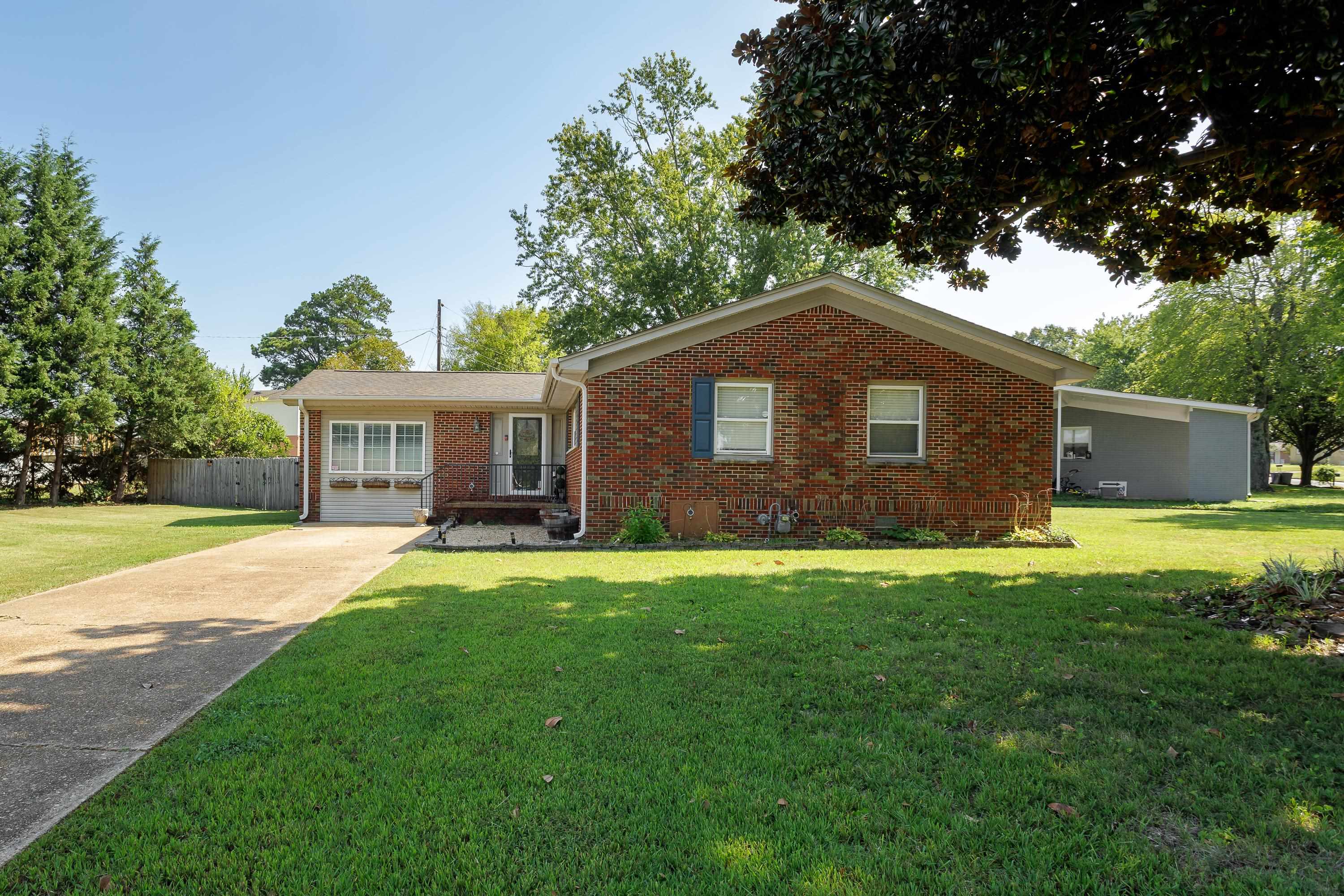 2422 Dublin St, Florence, AL 35630 — photo 2