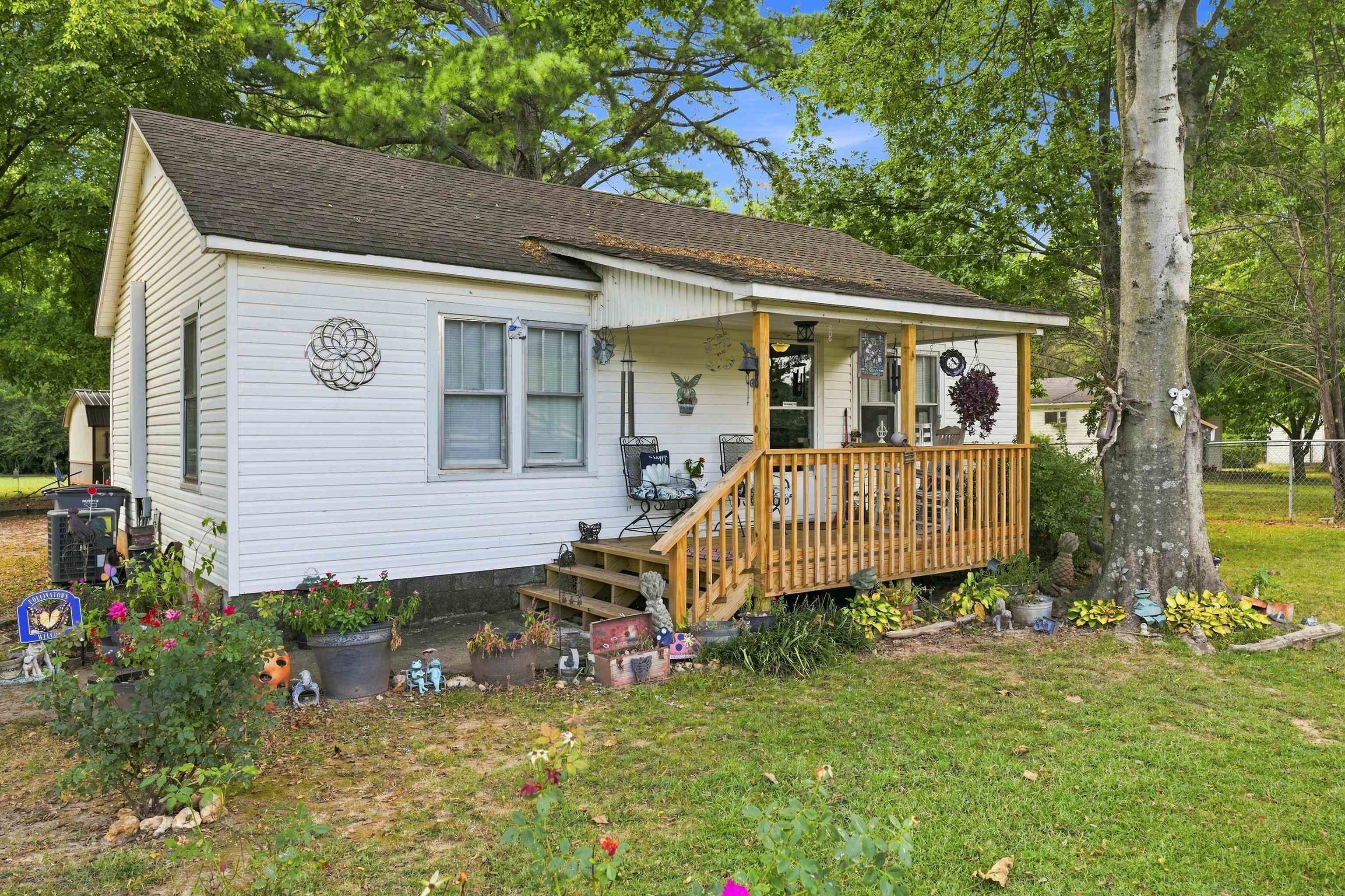 3055 Co Rd 61, Florence, AL 35634 — photo 1