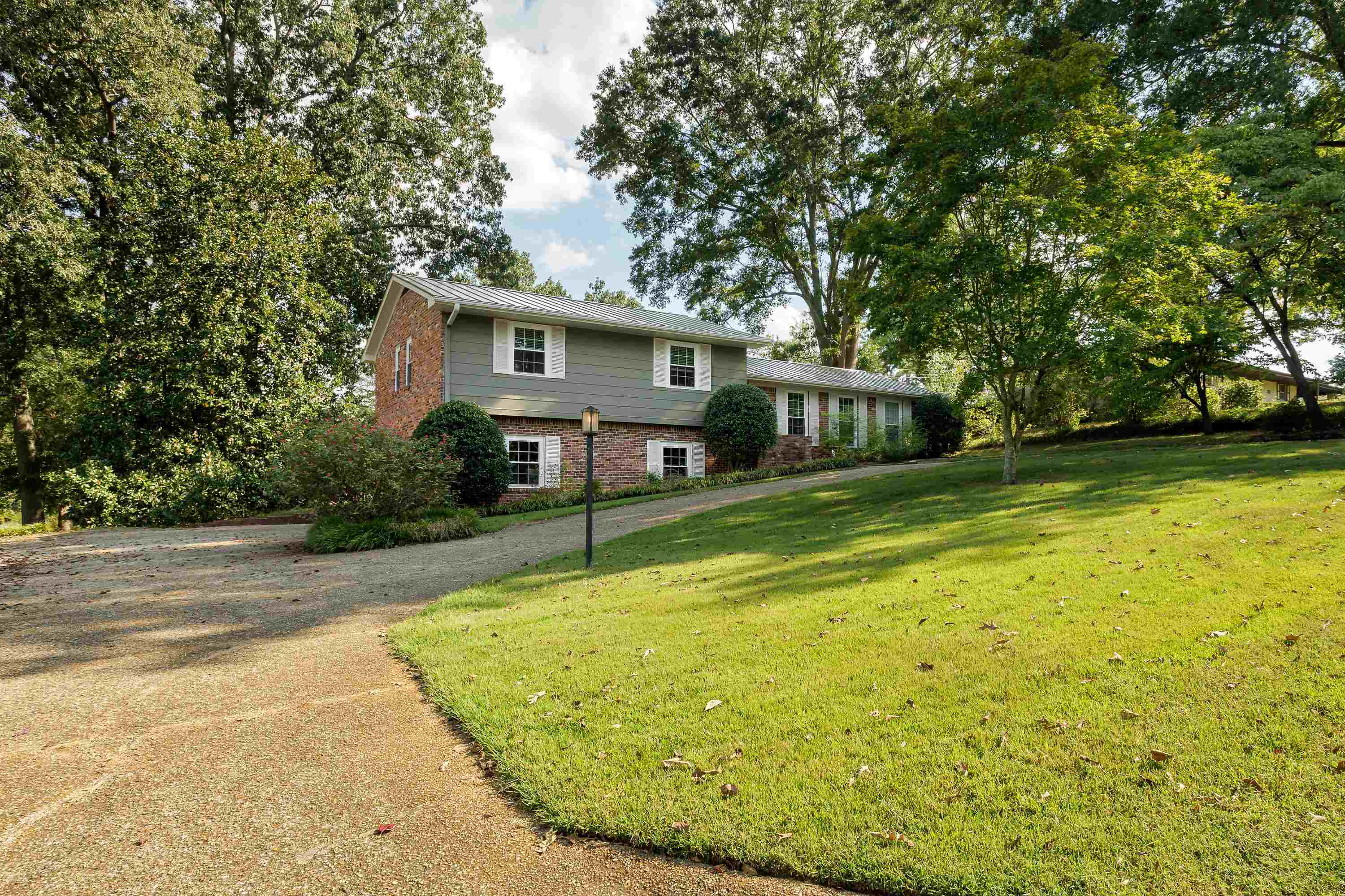 607 Pickwick St, Sheffield, AL 35660 — photo 2