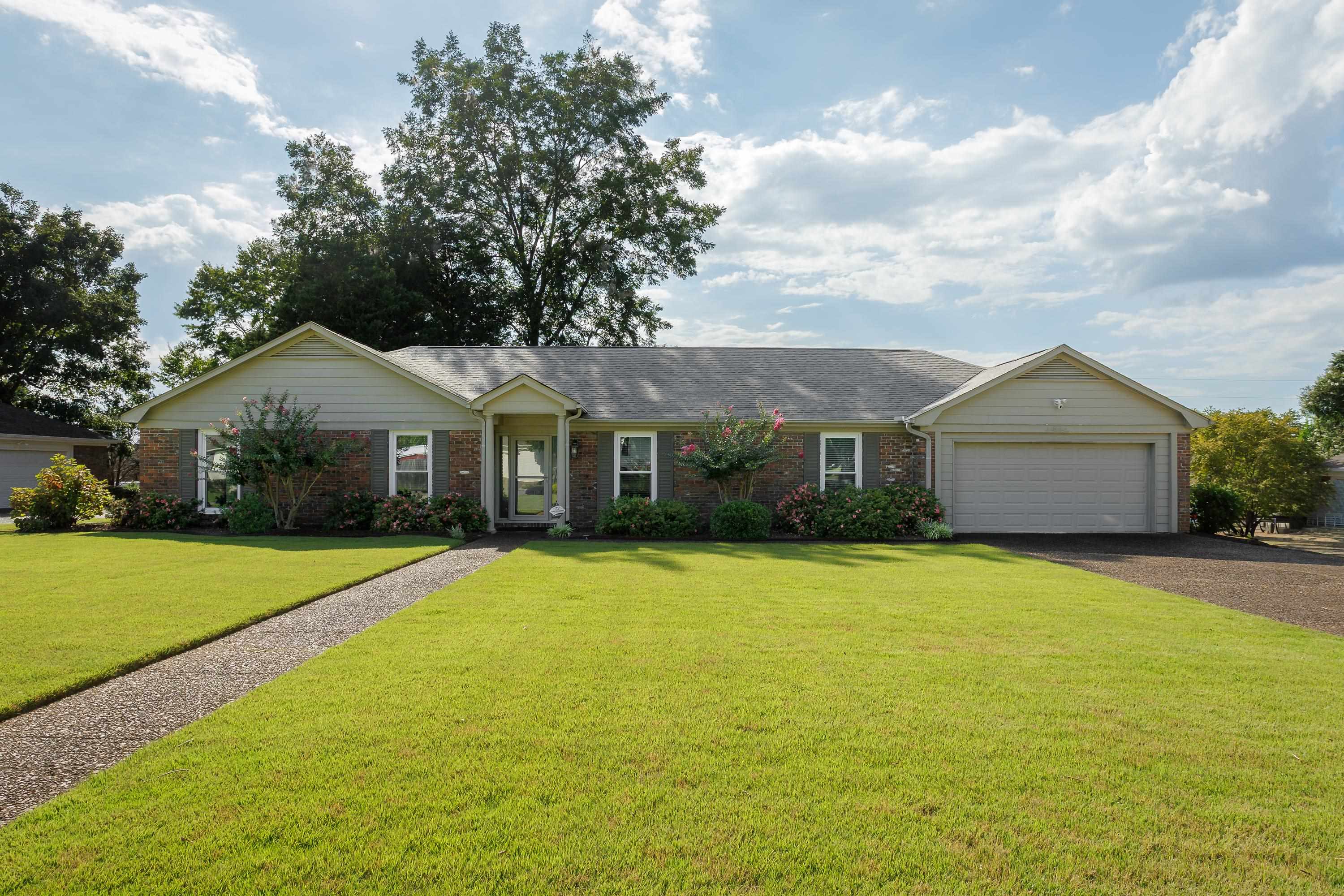 2213 Finley Dr, Florence, AL 35630 — photo 2