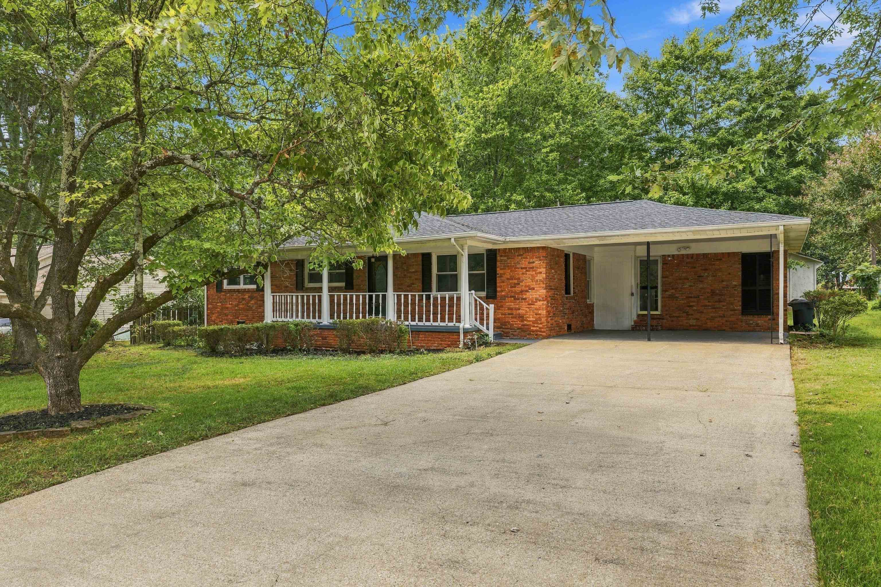 2159 Estaline Dr, Florence, AL 35630 — photo 1