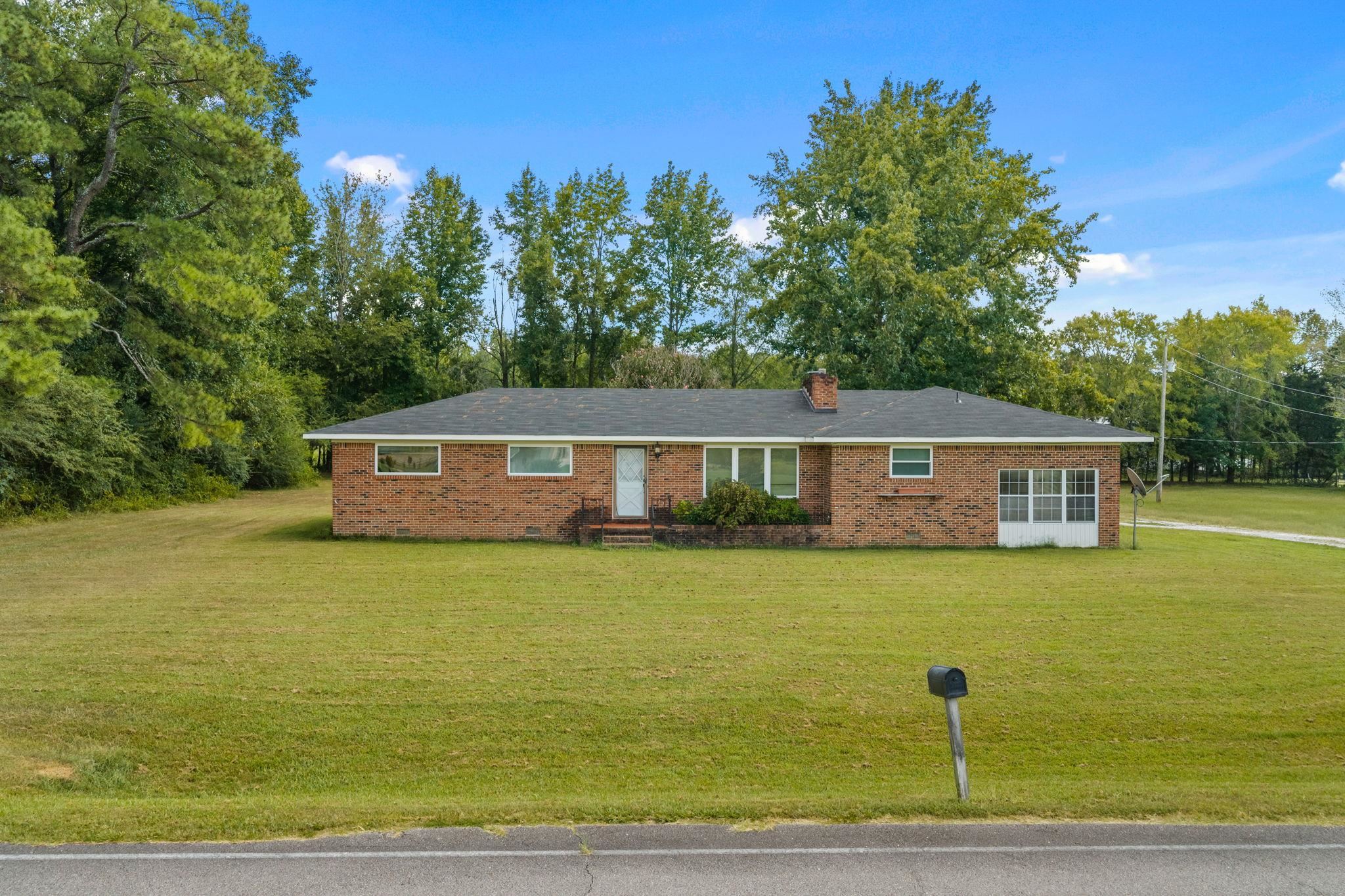 2000 Co Rd 259, Florence, AL 35633 — photo 1