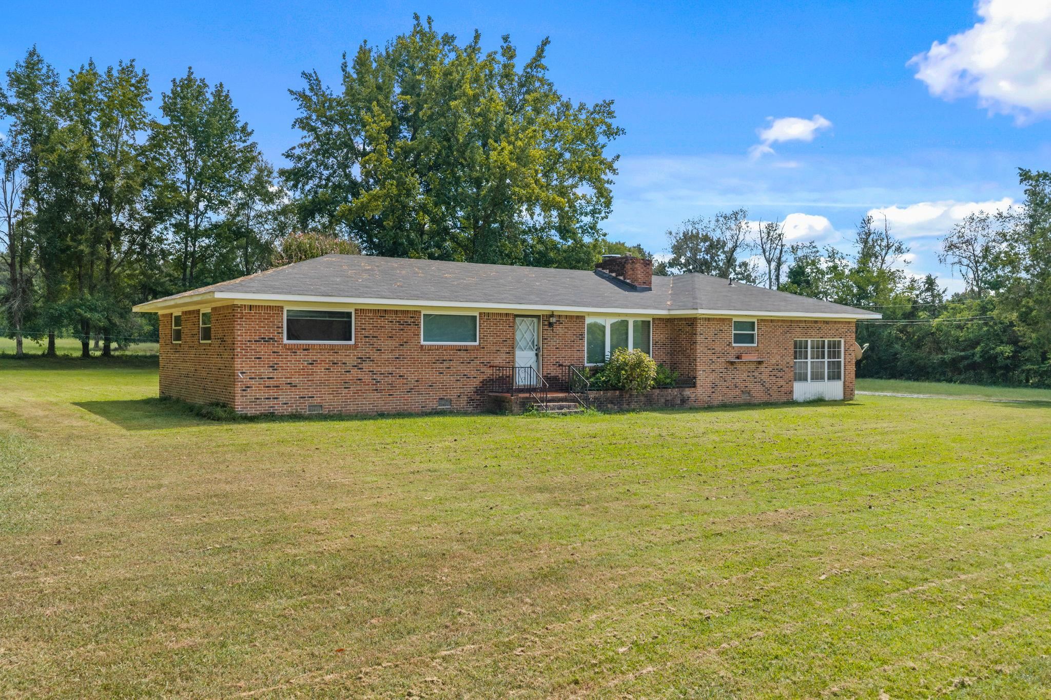 2000 Co Rd 259, Florence, AL 35633 — photo 2