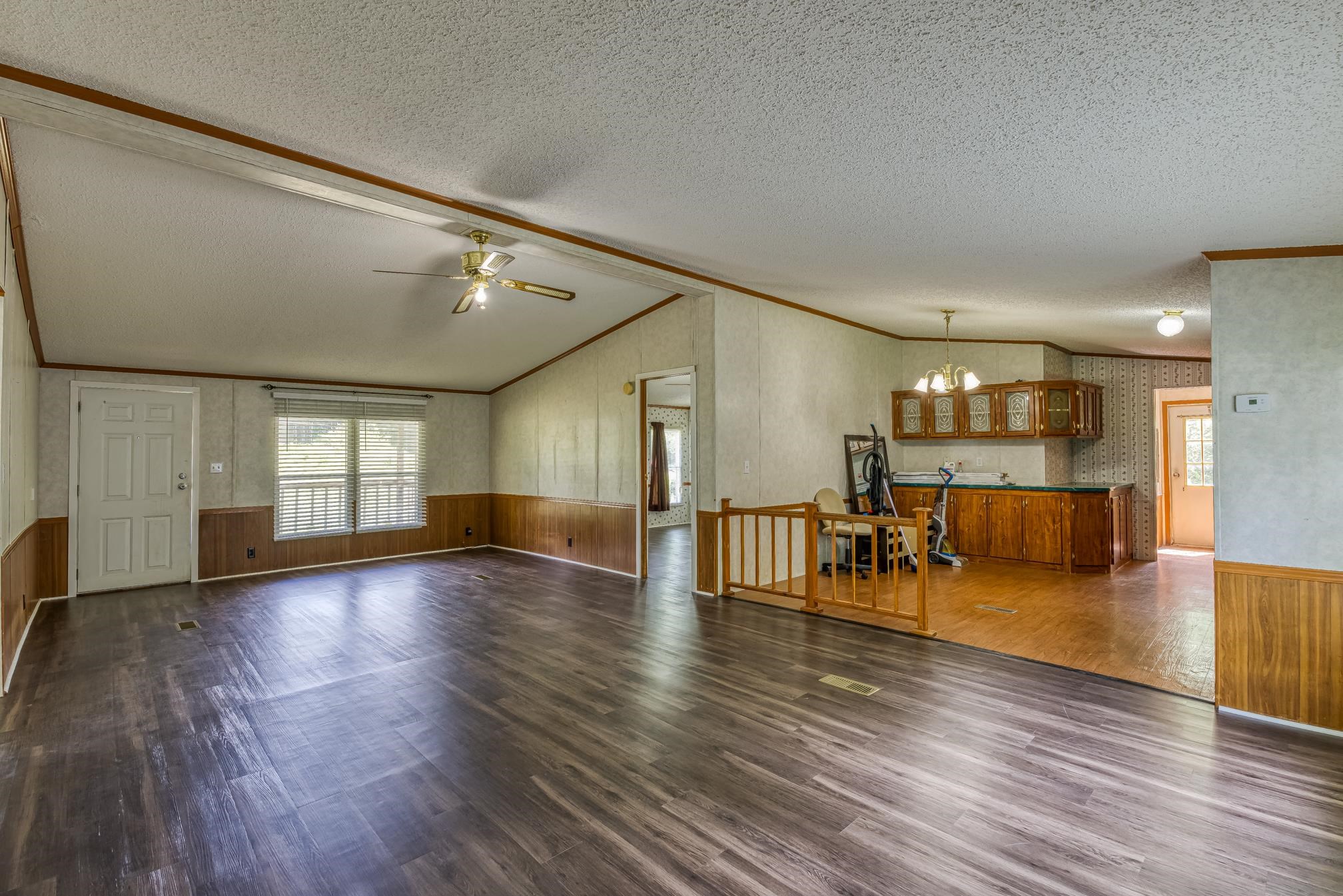 205 Rocky Ford Ln, Florence, AL 35634 — photo 5