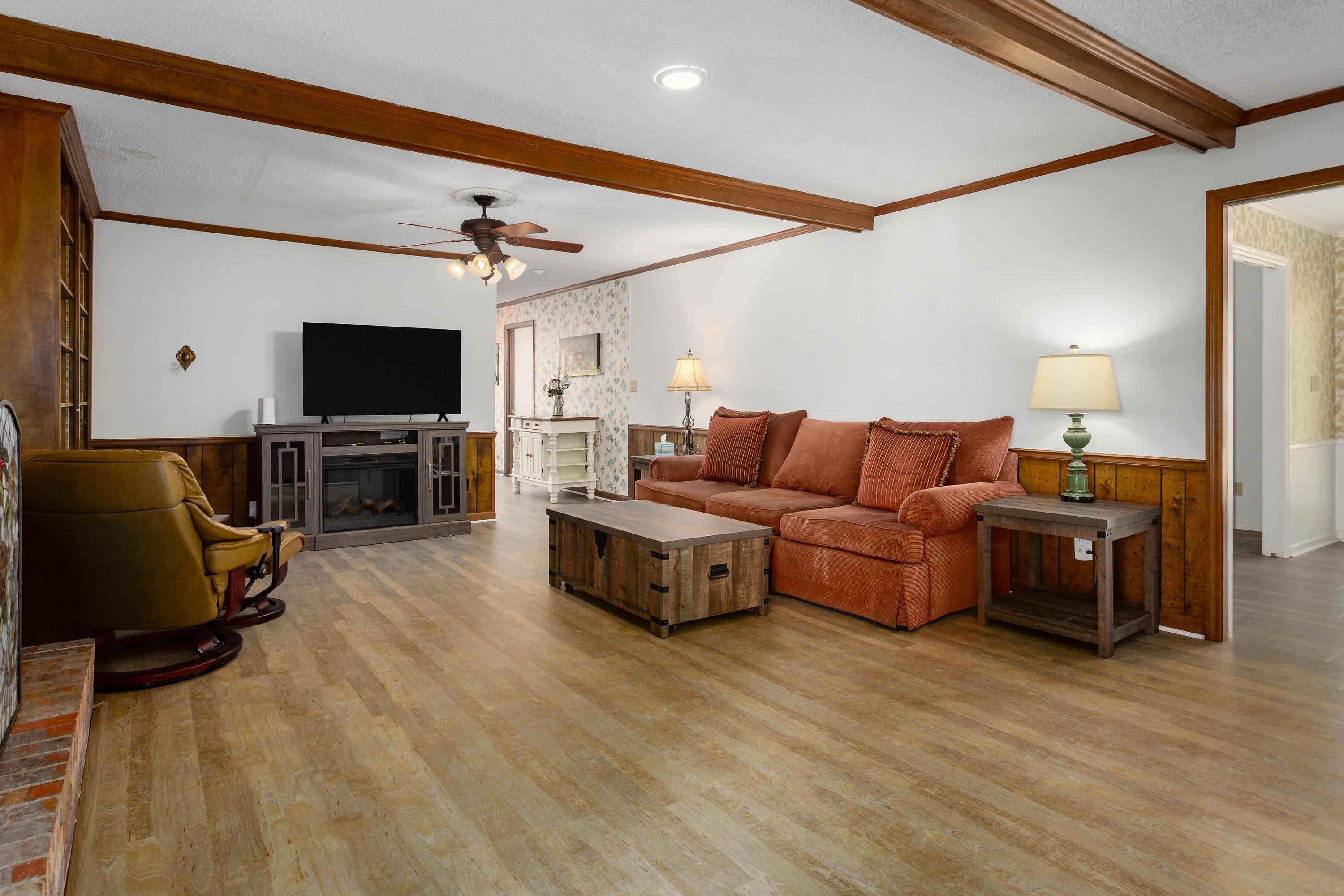 129 Regent Ln, Florence, AL 35630 — photo 5