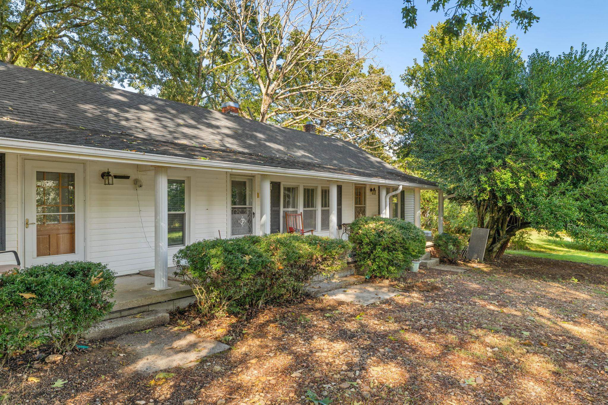 597 Co Rd 224, Florence, AL 35634 — photo 2