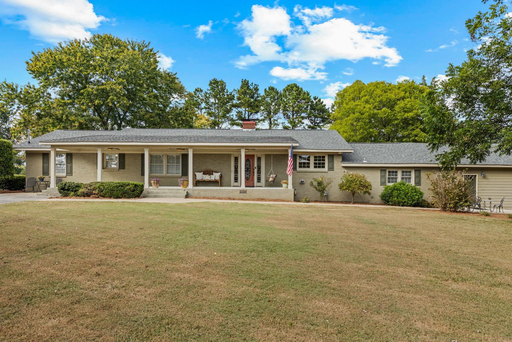 106 McPeters Dr, Killen, AL 35645 — photo 1
