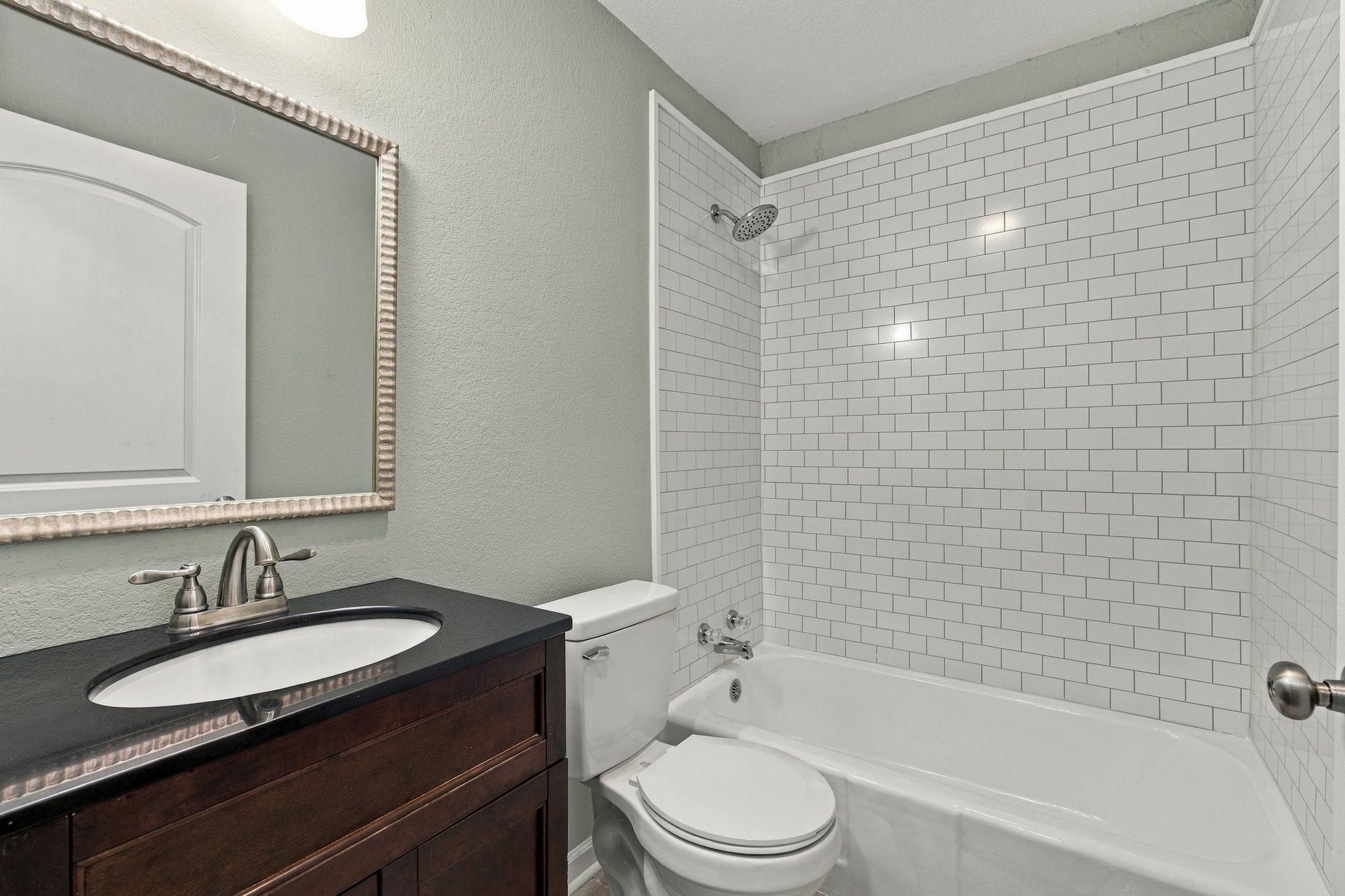 323 N Royal Ave, Florence, AL 35630 — photo 11