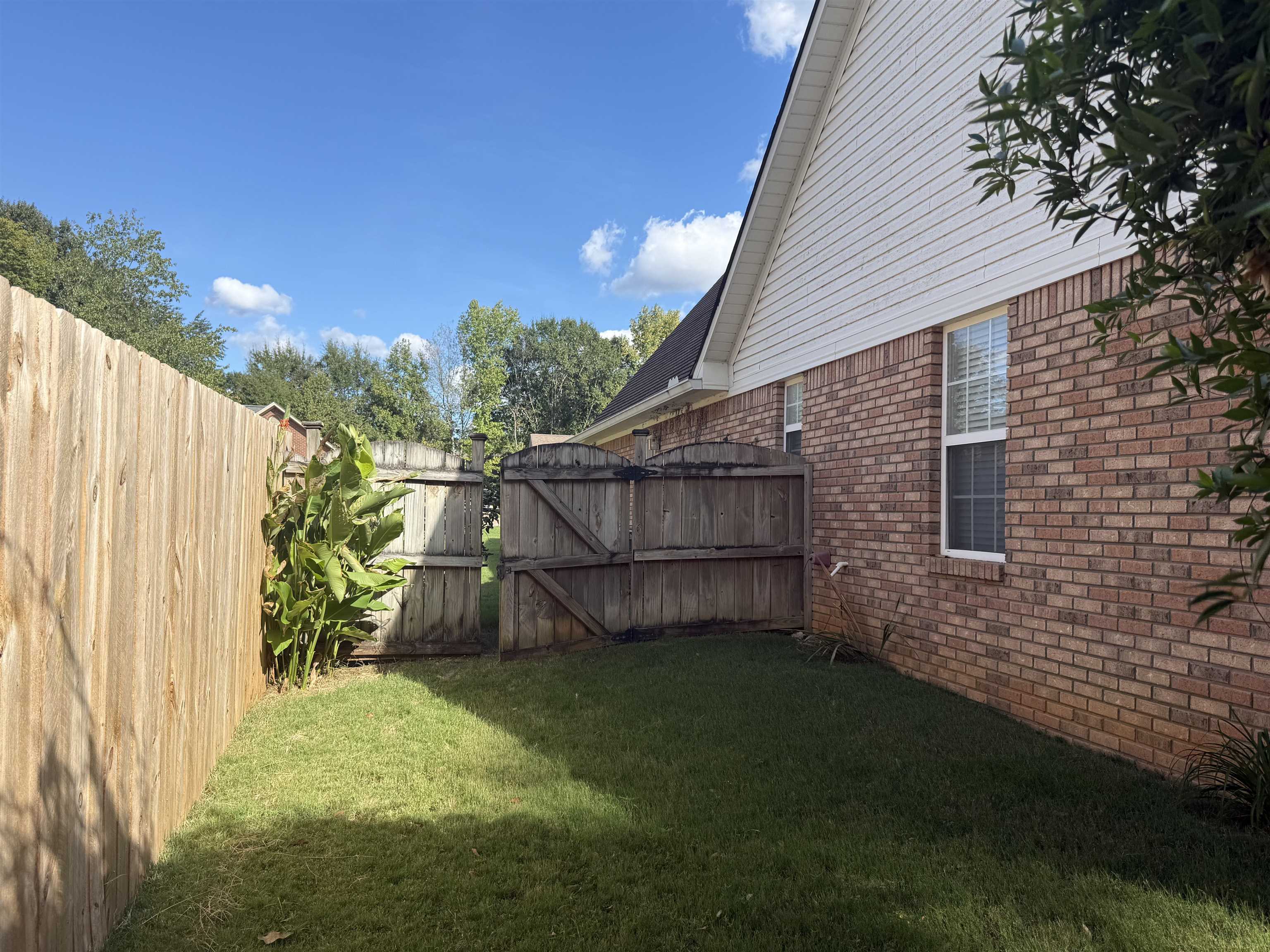 109 Maple Wood St, Florence, AL 35633 — photo 6