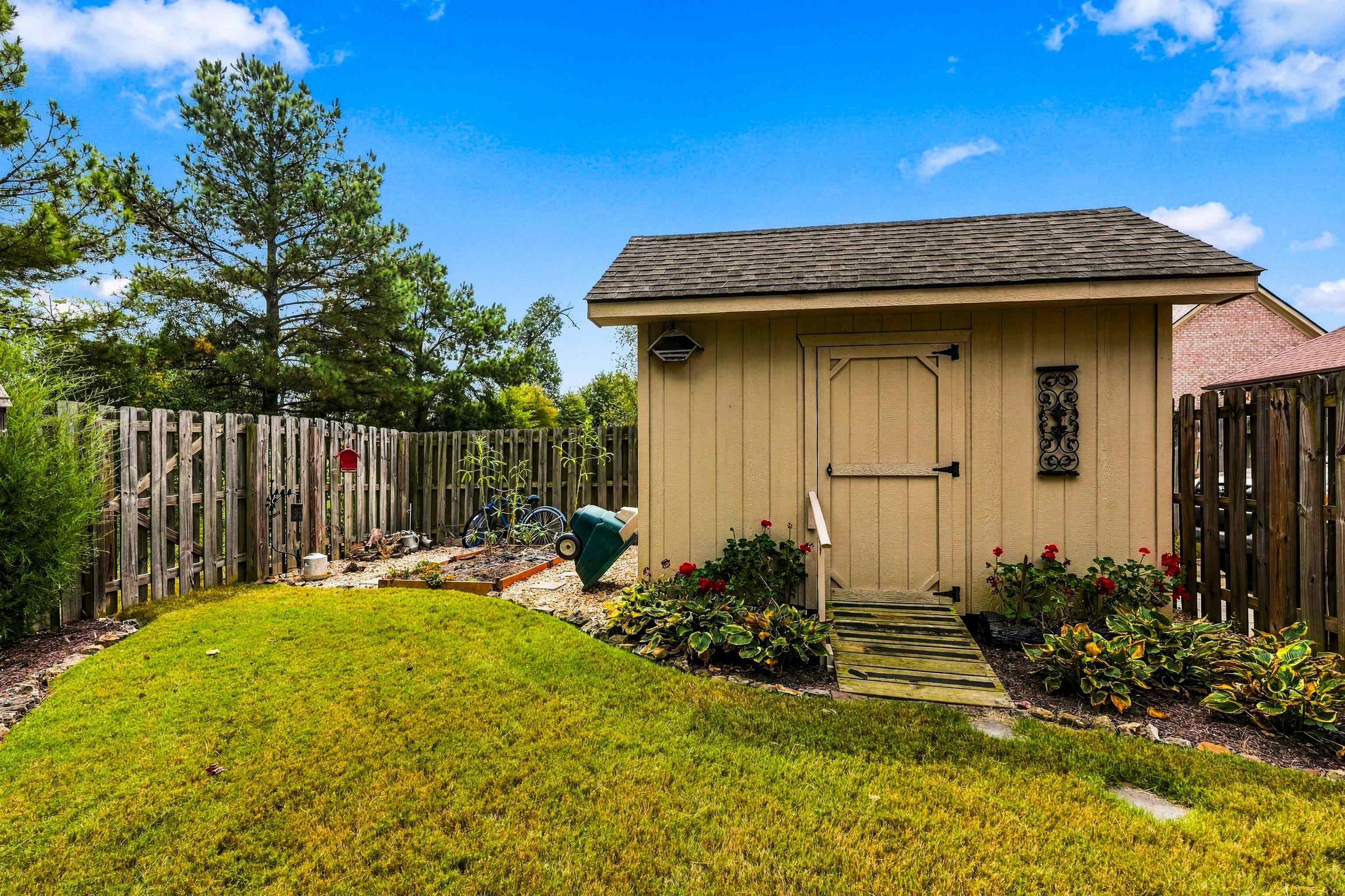 703 Box St, Athens, AL 35611 — photo 8
