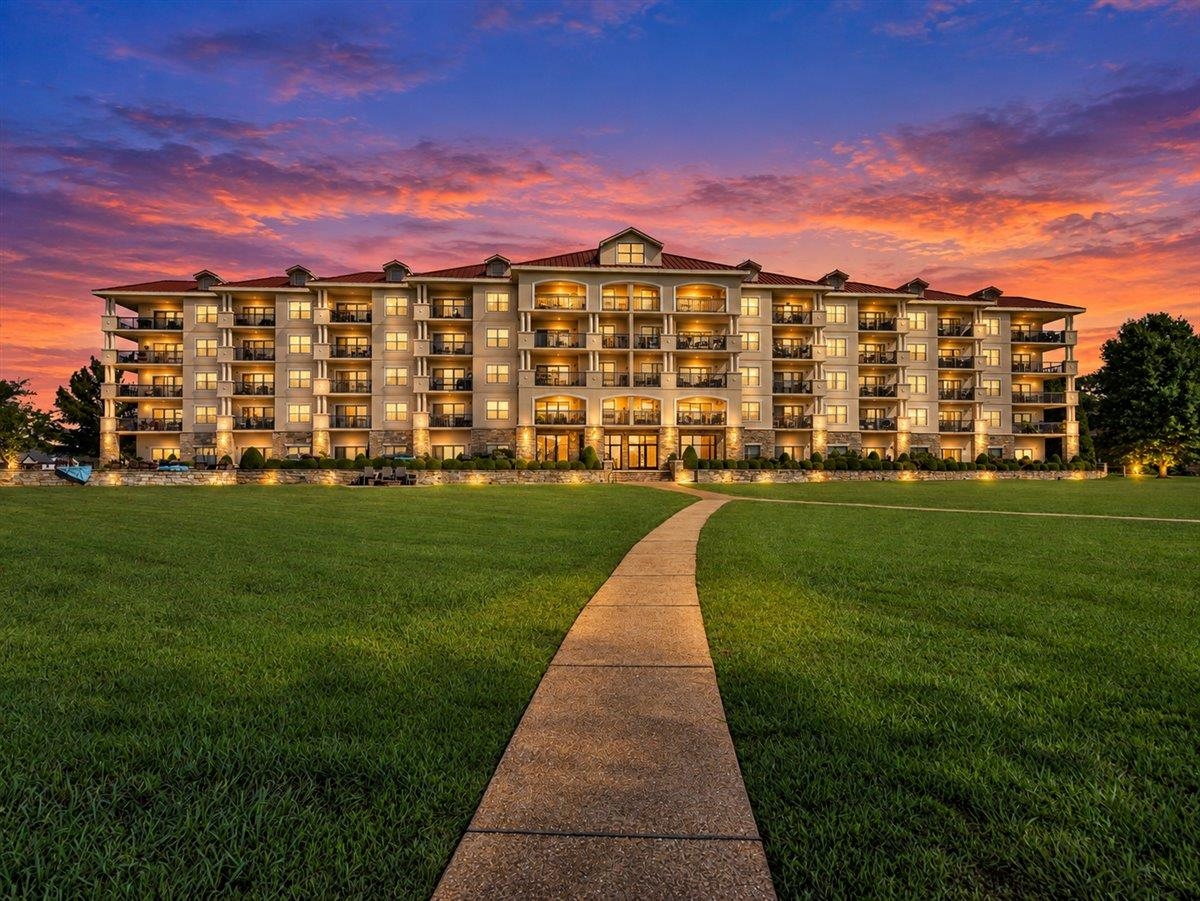12100 Two Rivers Dr, Athens, AL 35611 — photo 2
