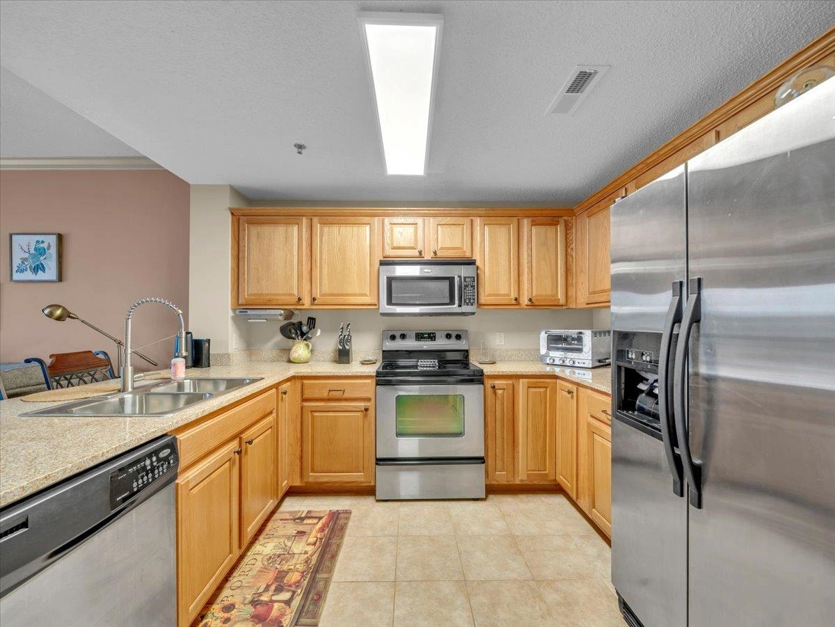12100 Two Rivers Dr, Athens, AL 35611 — photo 10