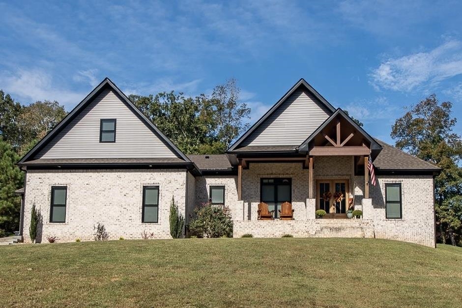 134 Plantation Cir, Killen, AL 35645 — photo 1