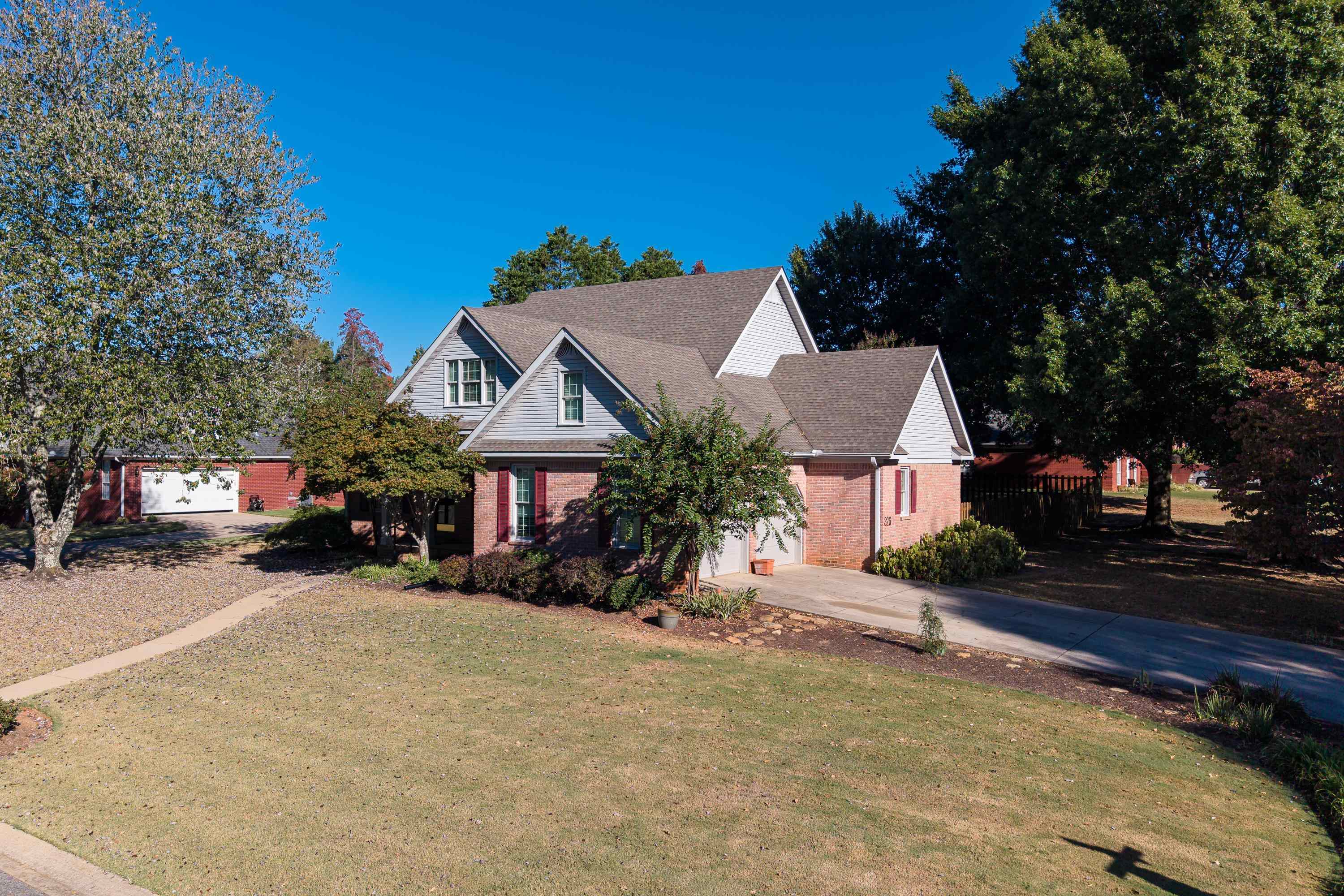 326 Reddoch Rd, Florence, AL 35633 — photo 1