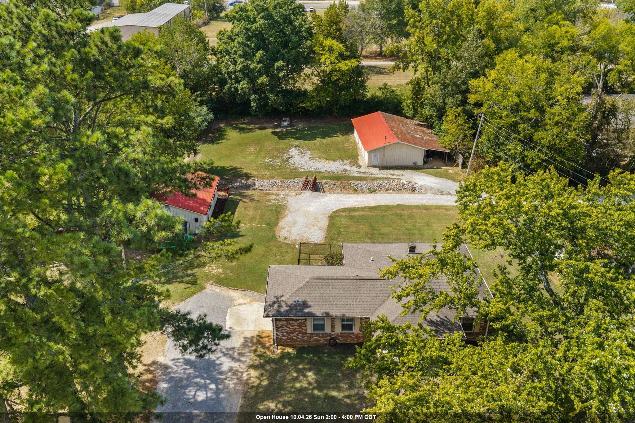 131 Taylor Rd, Florence, AL 35633 — photo 1
