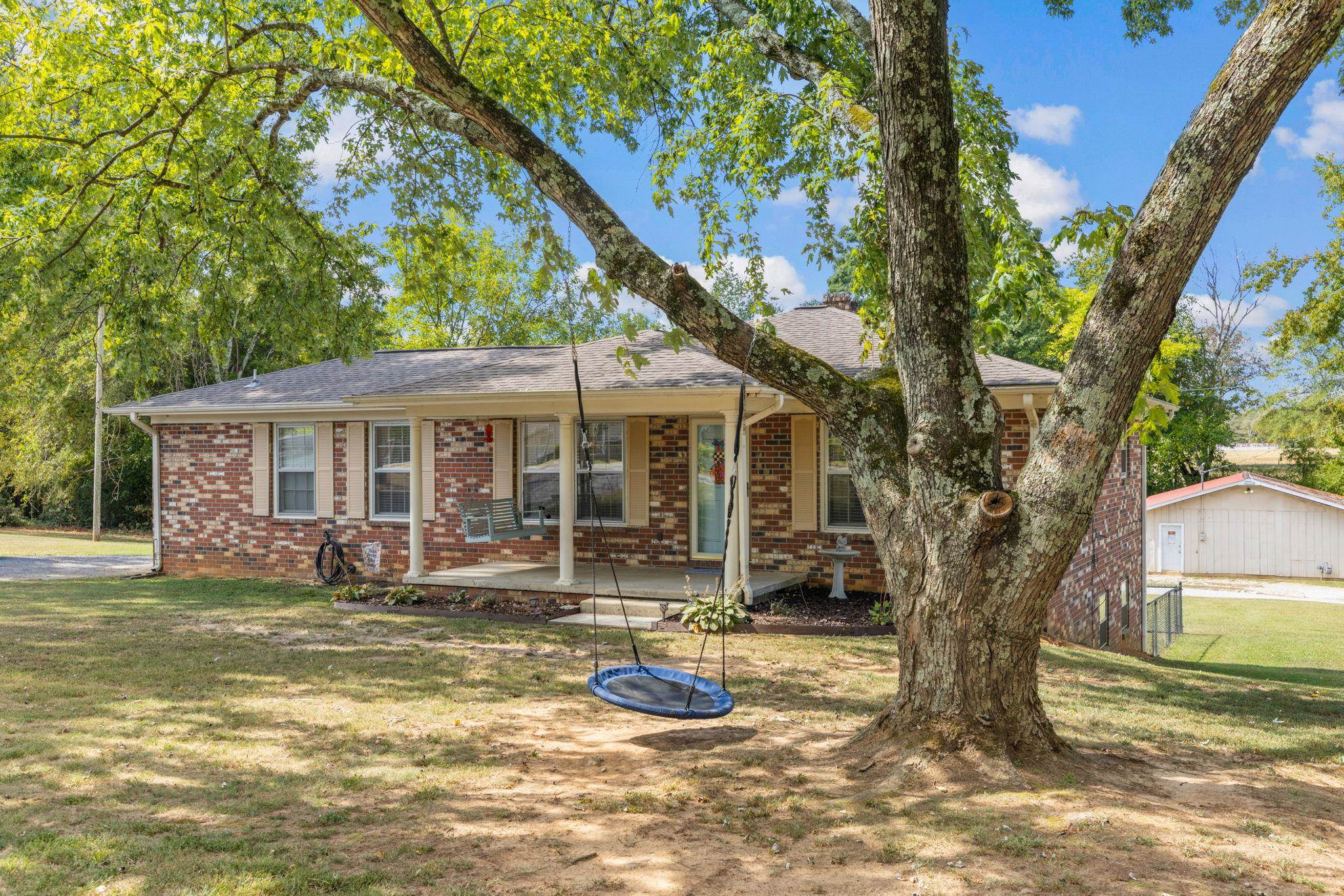 131 Taylor Rd, Florence, AL 35633 — photo 5