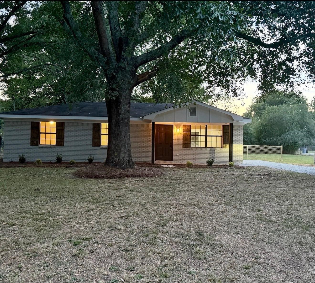 108 N Forest Dr, Killen, AL 35645 — photo 1